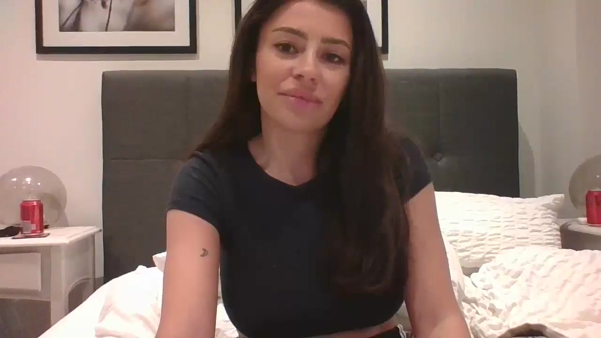 Gallery image thumbnail from lola66's myfreecams stream on, 02/19/2025, 16:54 image 17 of 20