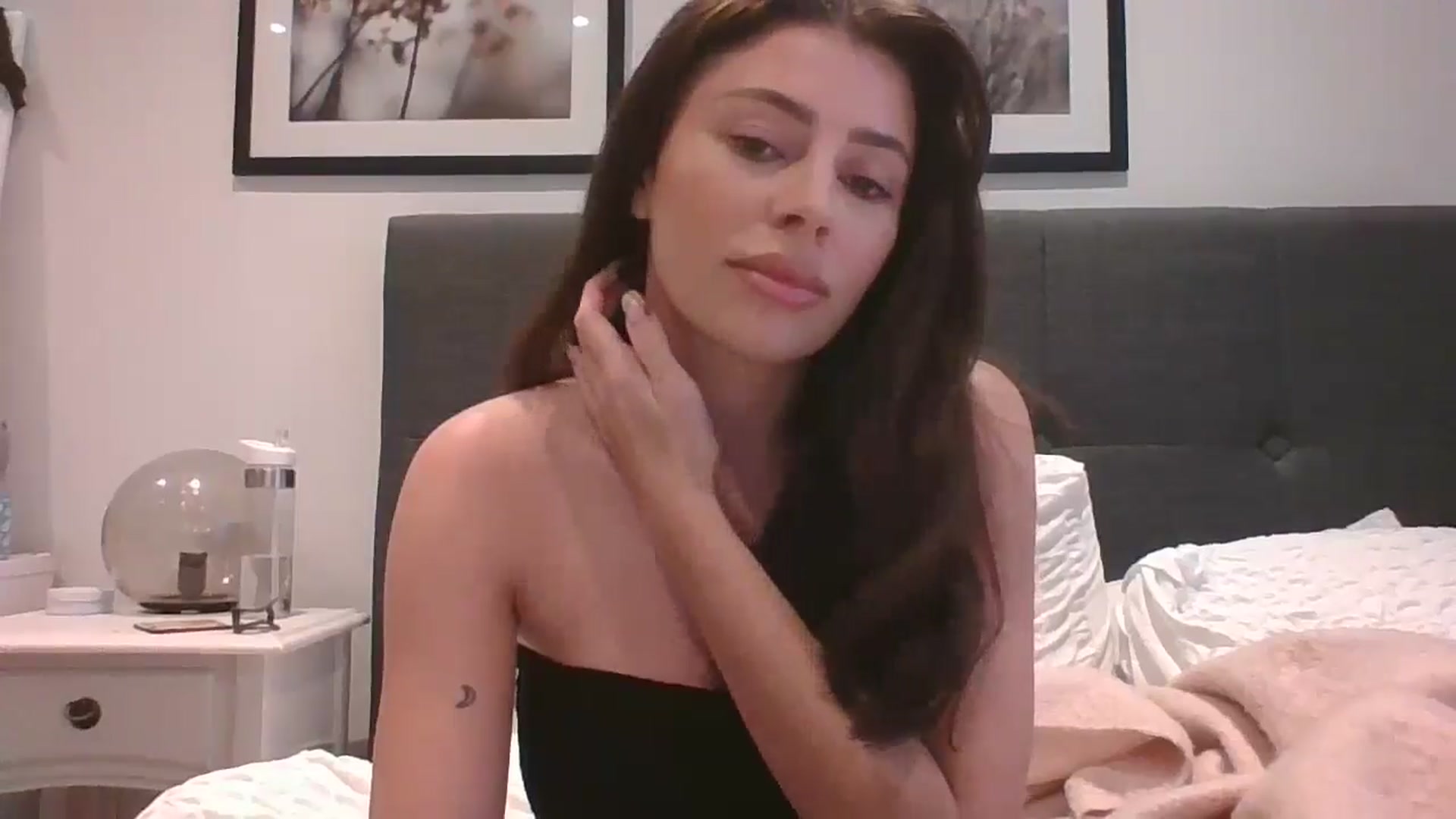 Gallery image thumbnail from lola66's myfreecams stream on, 02/21/2025, 16:07 image 20 of 20