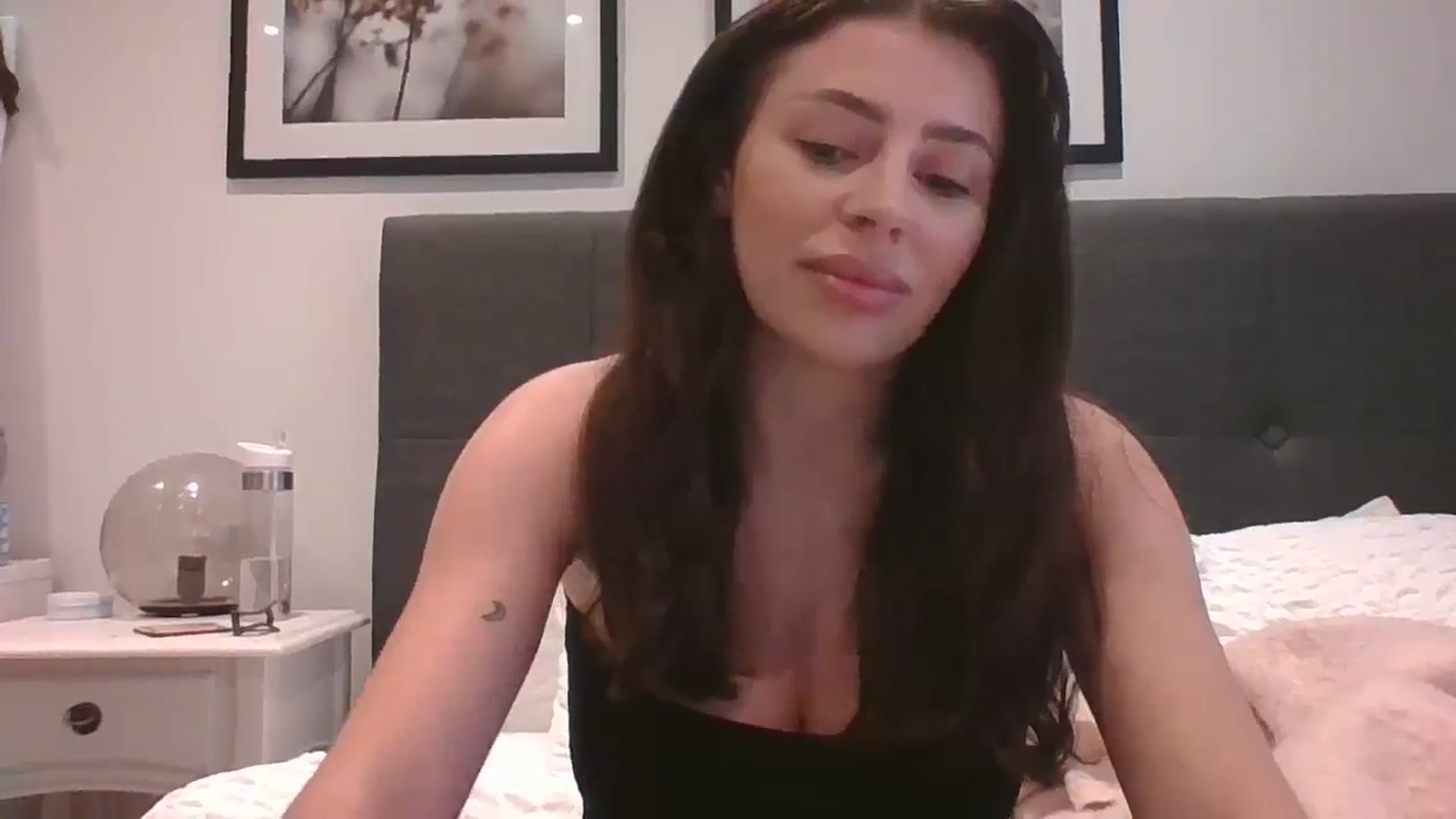 Gallery image thumbnail from lola66's myfreecams stream on, 02/21/2025, 16:07 image 11 of 20