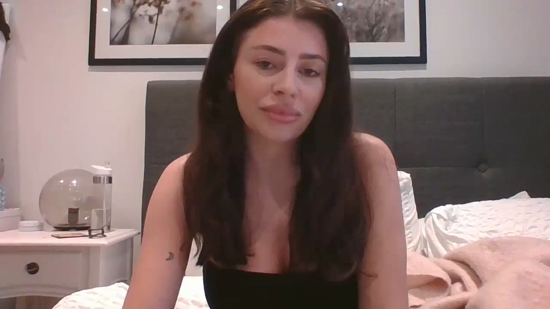 Gallery image thumbnail from lola66's myfreecams stream on, 02/21/2025, 16:07 image 12 of 20