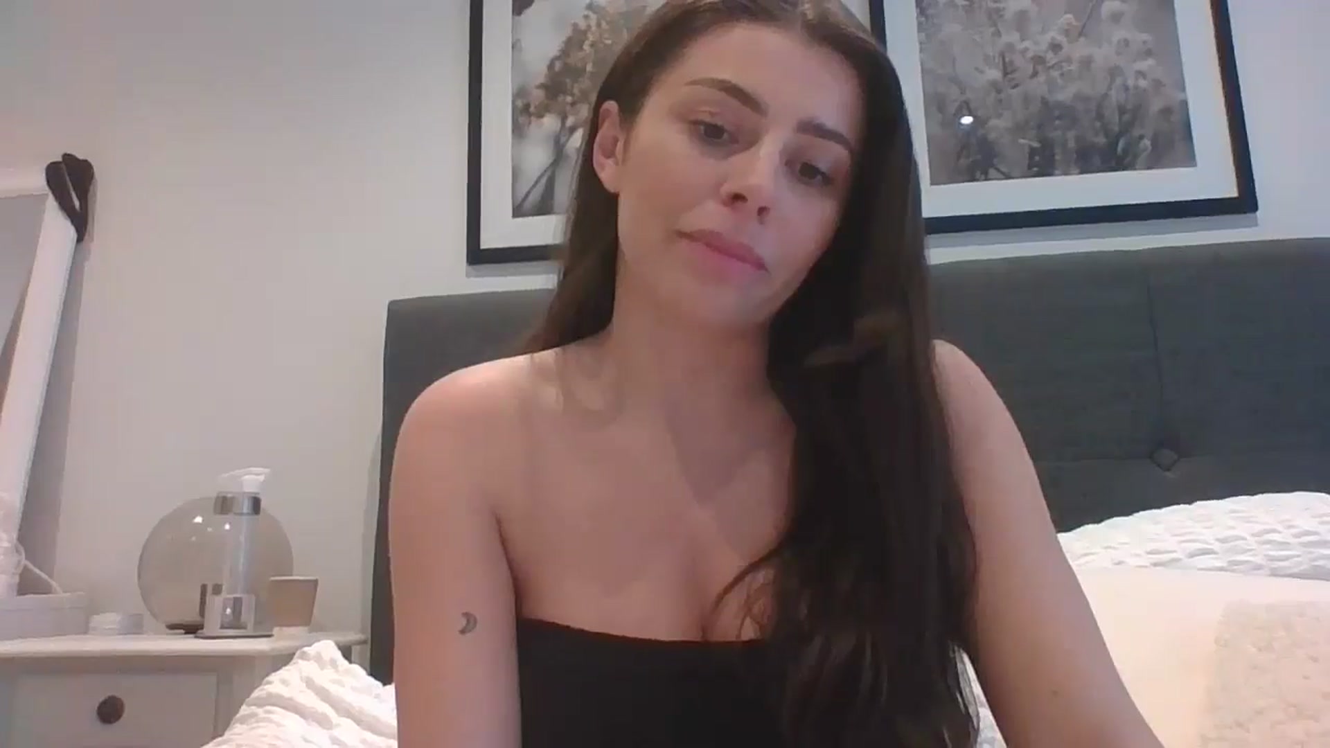 Gallery image thumbnail from lola66's myfreecams stream on, 03/10/2025, 16:24 image 2 of 20