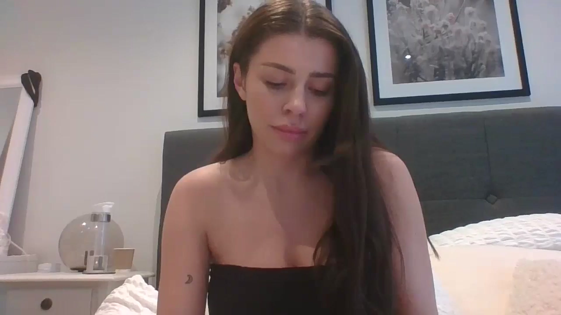 Gallery image thumbnail from lola66's myfreecams stream on, 03/10/2025, 16:24 image 3 of 20