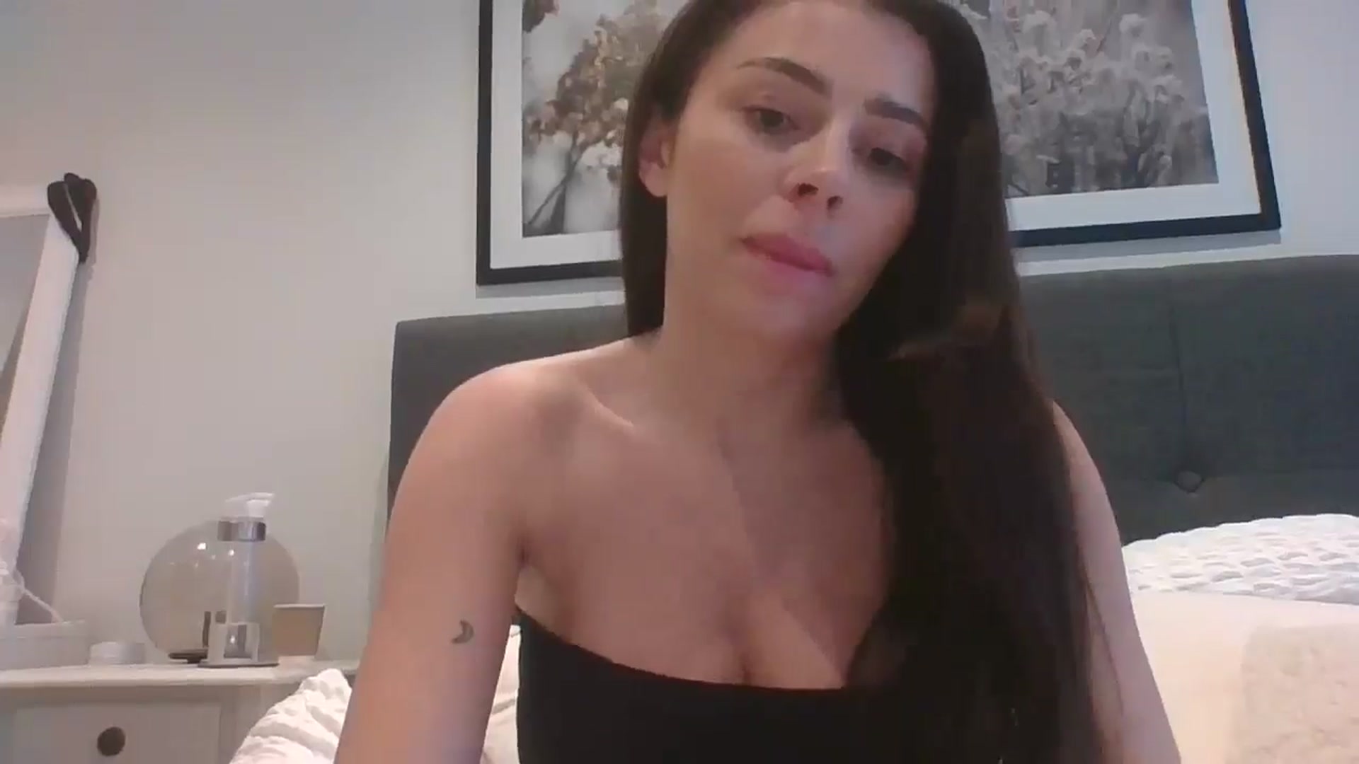 Gallery image thumbnail from lola66's myfreecams stream on, 03/10/2025, 16:24 image 4 of 20