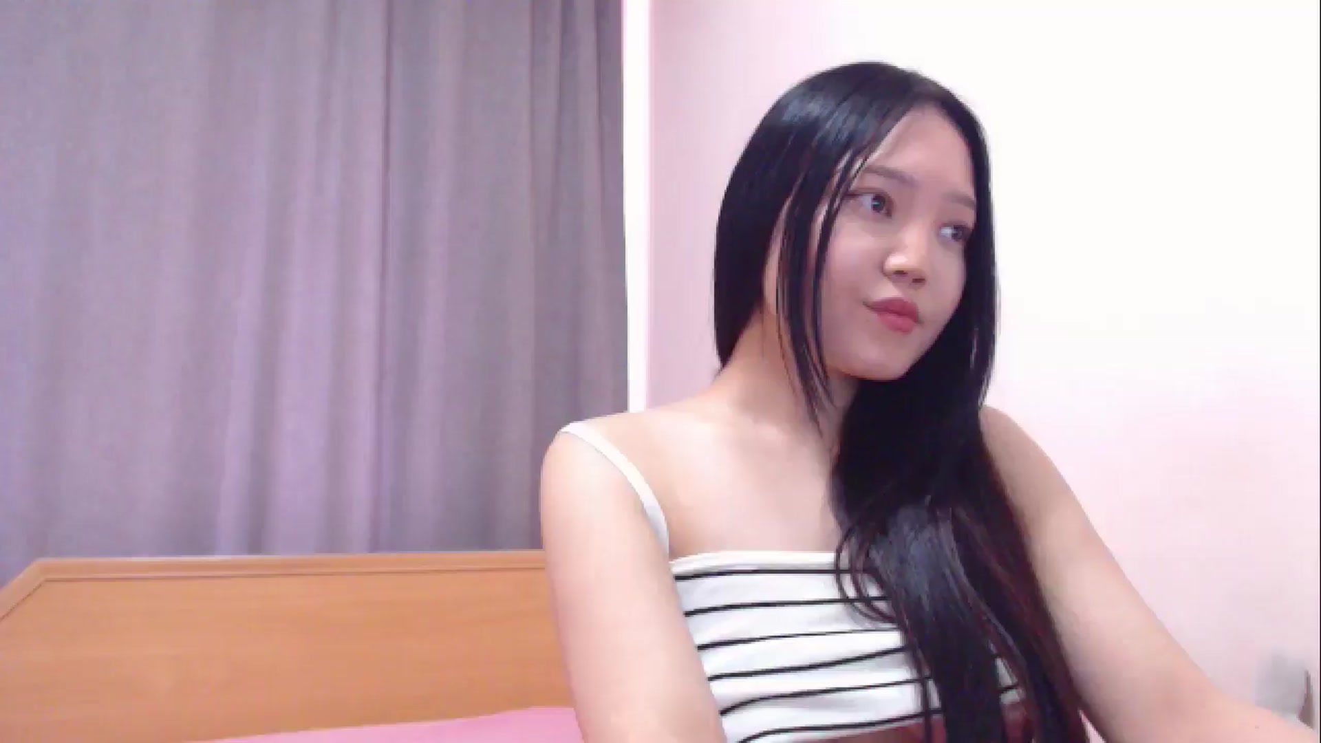 Gallery image thumbnail from lolaaasaur's myfreecams stream on, 06/03/2025, 05:53 image 5 of 20