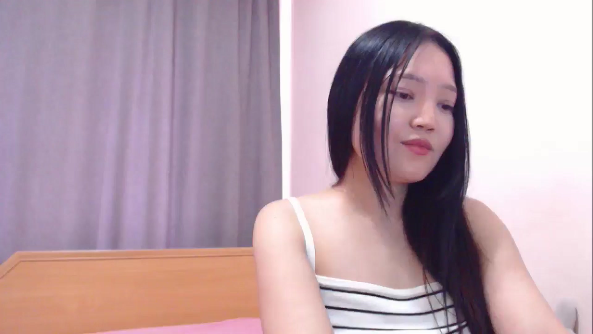 Gallery image thumbnail from lolaaasaur's myfreecams stream on, 06/03/2025, 05:53 image 10 of 20