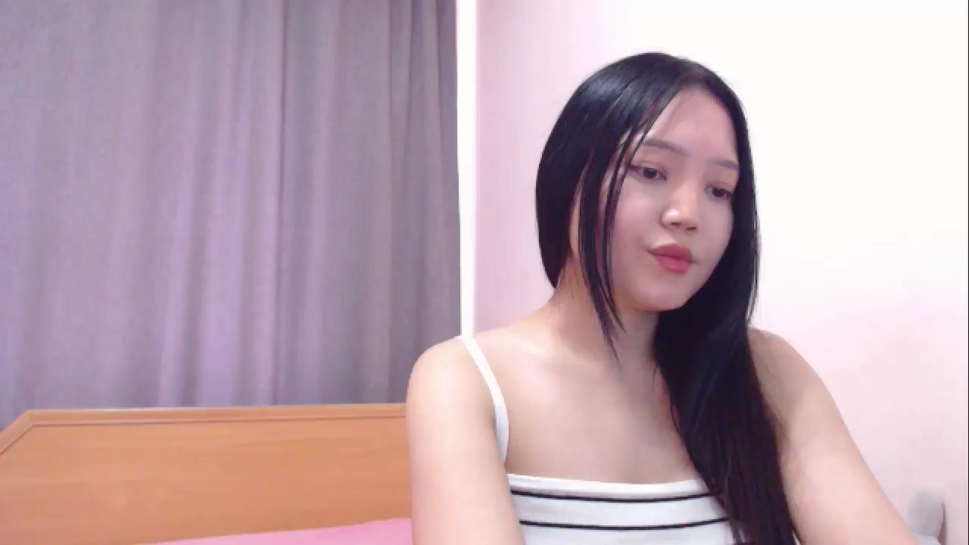 Gallery image thumbnail from lolaaasaur's myfreecams stream on, 06/03/2025, 05:53 image 17 of 20