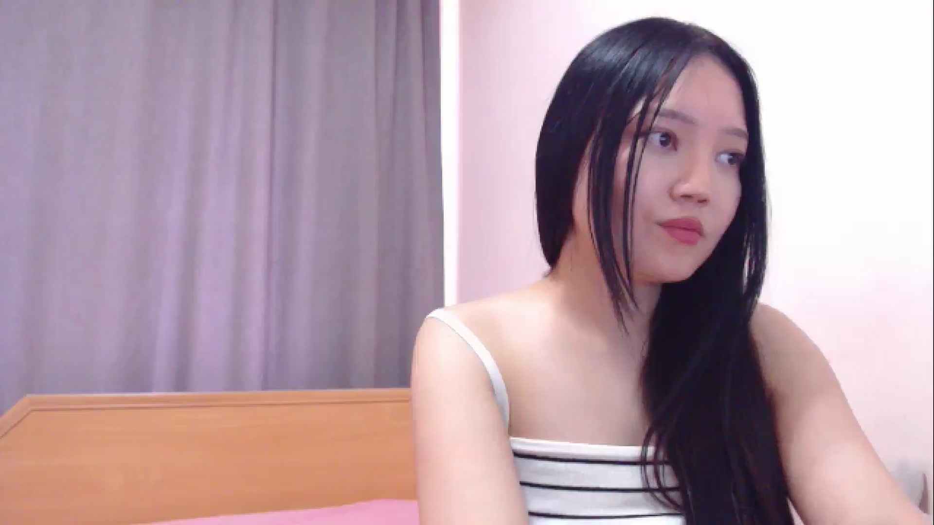 Gallery image thumbnail from lolaaasaur's myfreecams stream on, 06/03/2025, 05:53 image 4 of 20