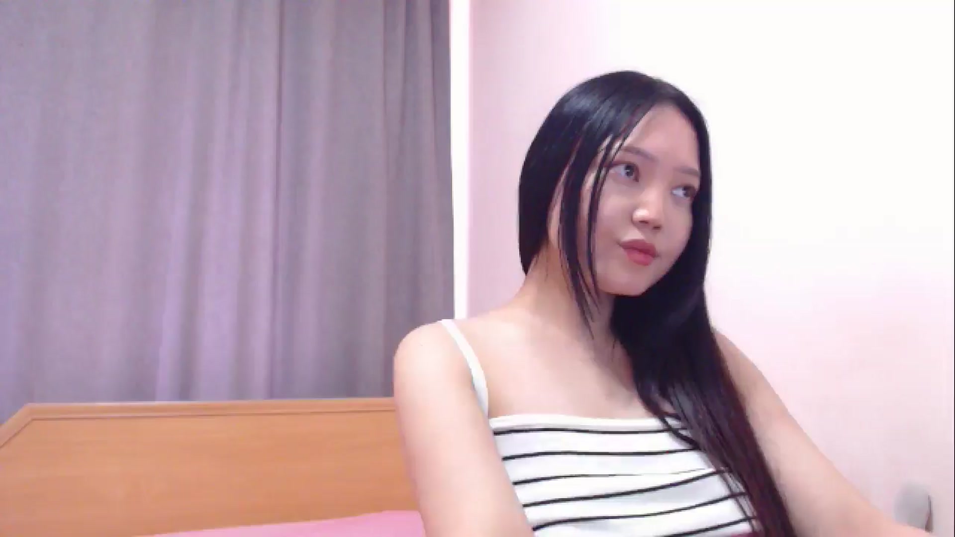 Gallery image thumbnail from lolaaasaur's myfreecams stream on, 06/03/2025, 05:53 image 16 of 20