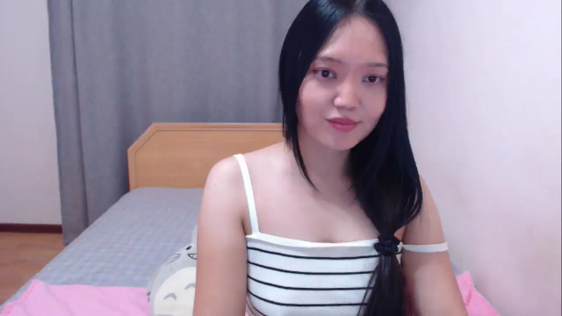 Gallery image thumbnail from lolaaasaur's myfreecams stream on, 10/16/2025, 14:27 image 3 of 20