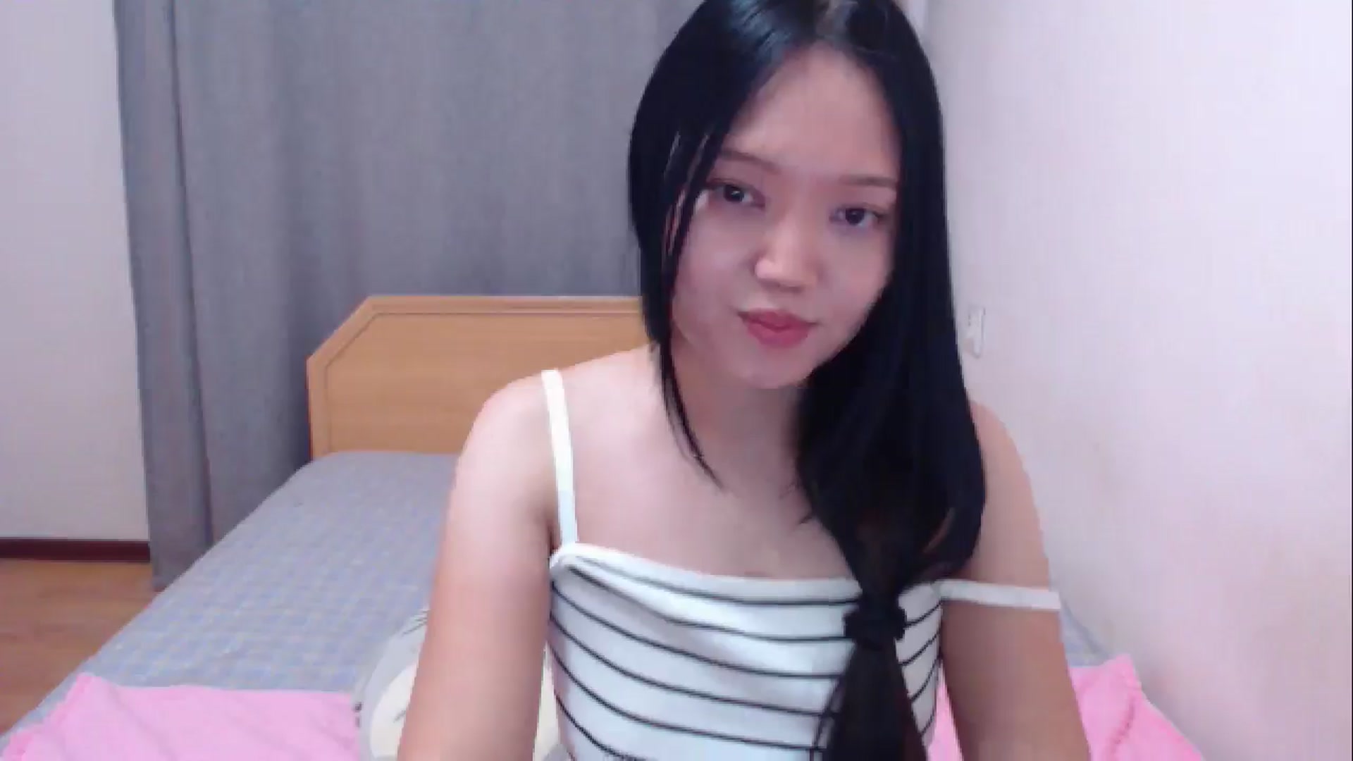 Gallery image thumbnail from lolaaasaur's myfreecams stream on, 10/16/2025, 14:27 image 5 of 20