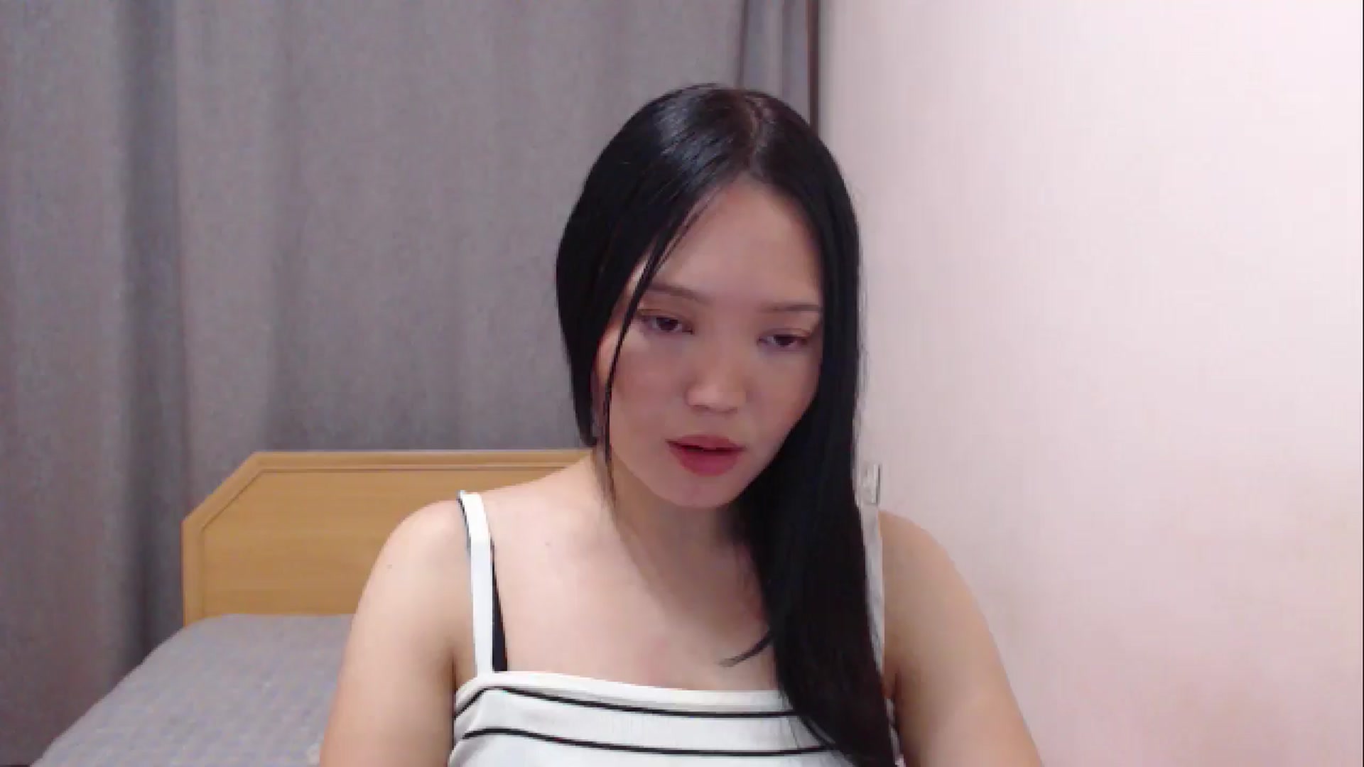Gallery image thumbnail from lolaaasaur's myfreecams stream on, 11/19/2025, 14:34 image 3 of 20