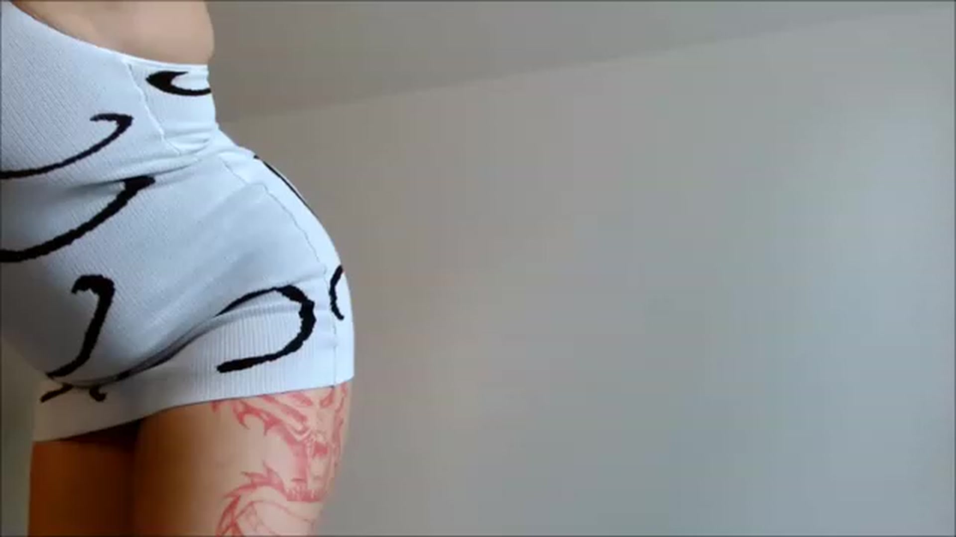 Gallery image thumbnail from loladragon's myfreecams stream on, 04/18/2023, 15:30 image 3 of 20