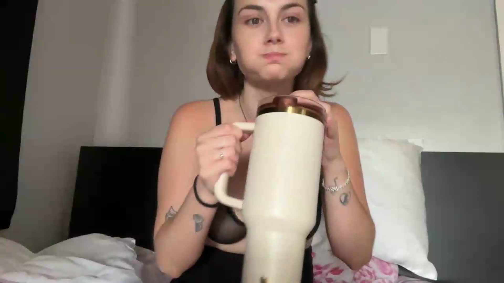 Gallery image thumbnail from lolalazuli's myfreecams stream on, 06/29/2026, 17:58 image 3 of 20