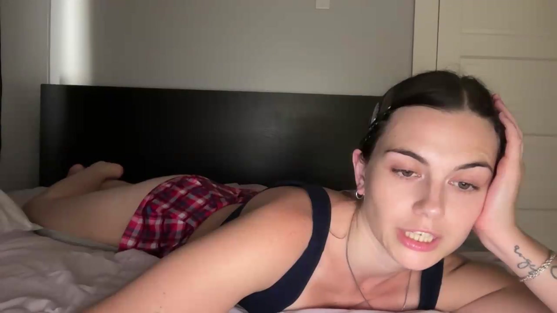 Gallery image thumbnail from lolalazuli's myfreecams stream on, 07/07/2026, 17:37 image 11 of 20