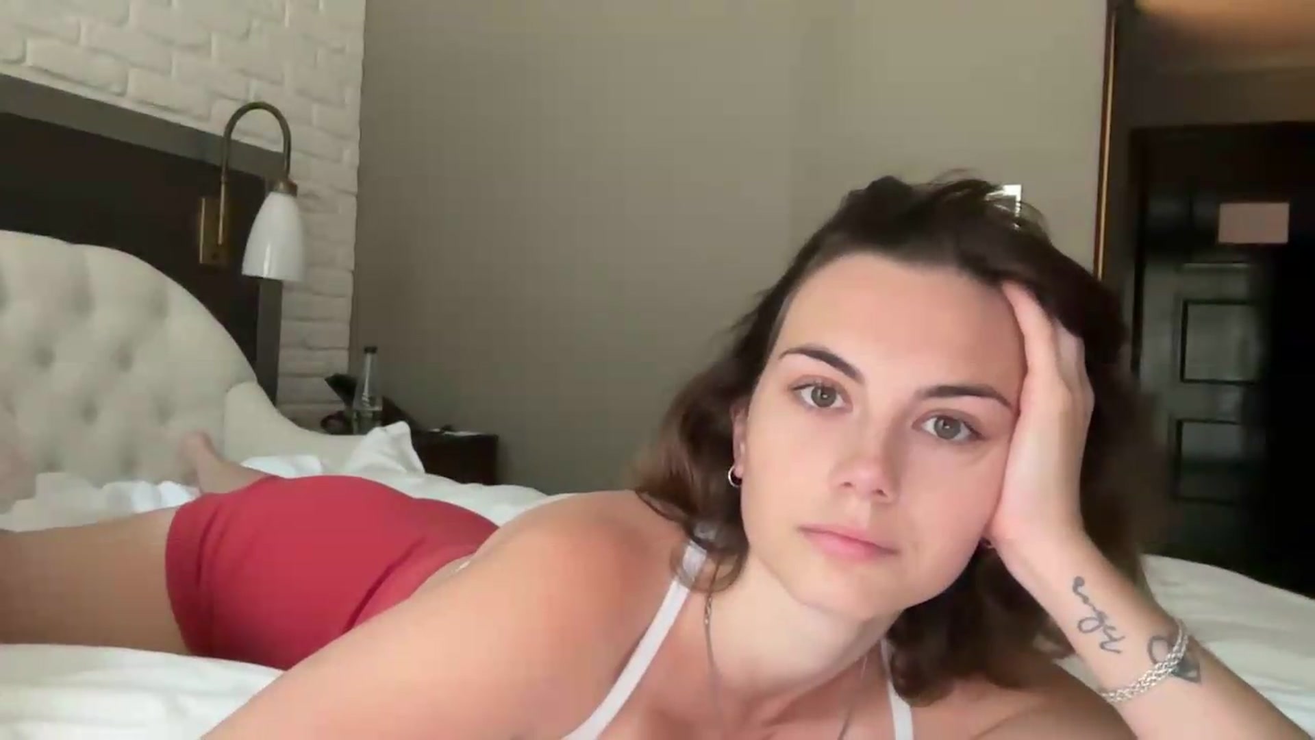 Gallery image thumbnail from lolalazuli's myfreecams stream on, 07/11/2026, 09:38 image 5 of 20