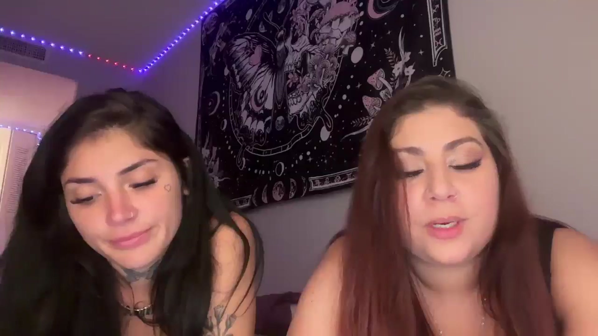 Gallery image thumbnail from lolalovezzxo's myfreecams stream on, 04/29/2026, 04:08 image 14 of 20