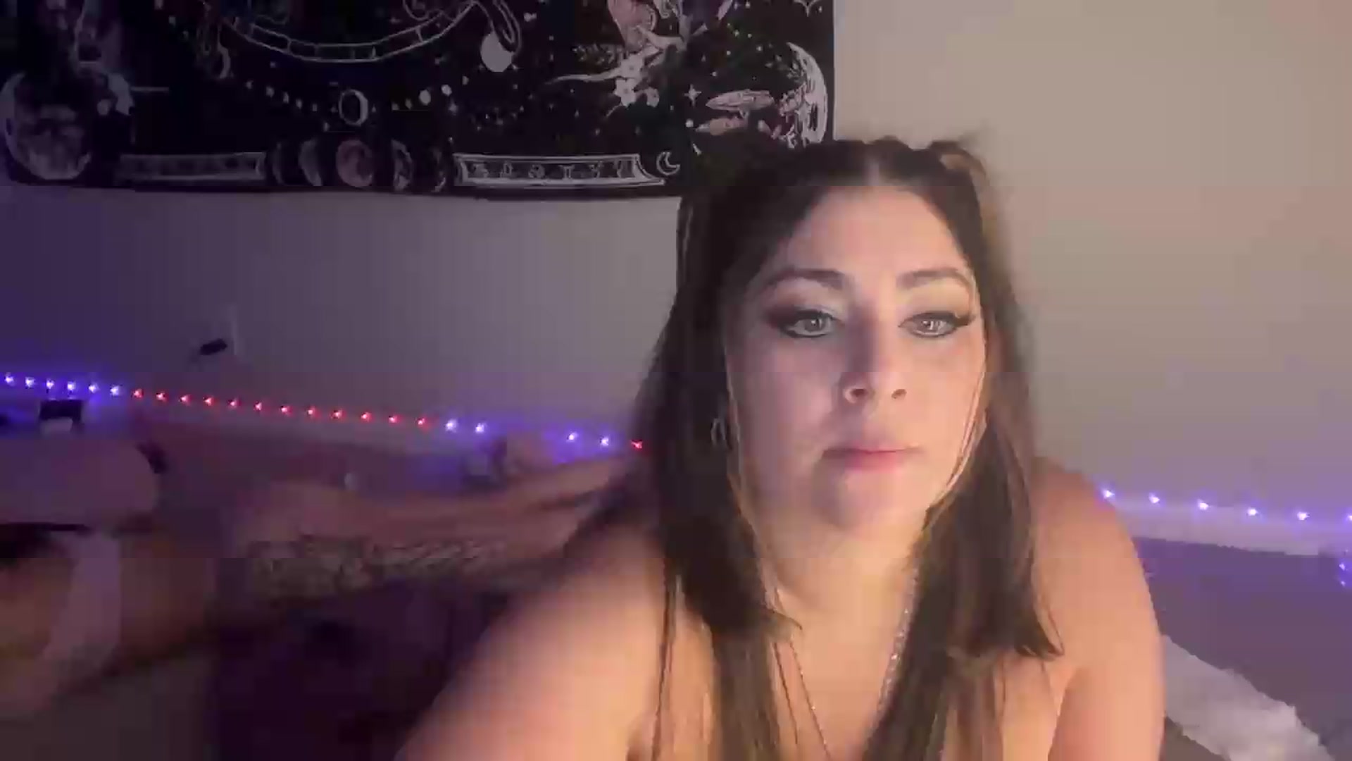 Gallery image thumbnail from lolalovezzxo's myfreecams stream on, 05/22/2026, 06:51 image 9 of 20