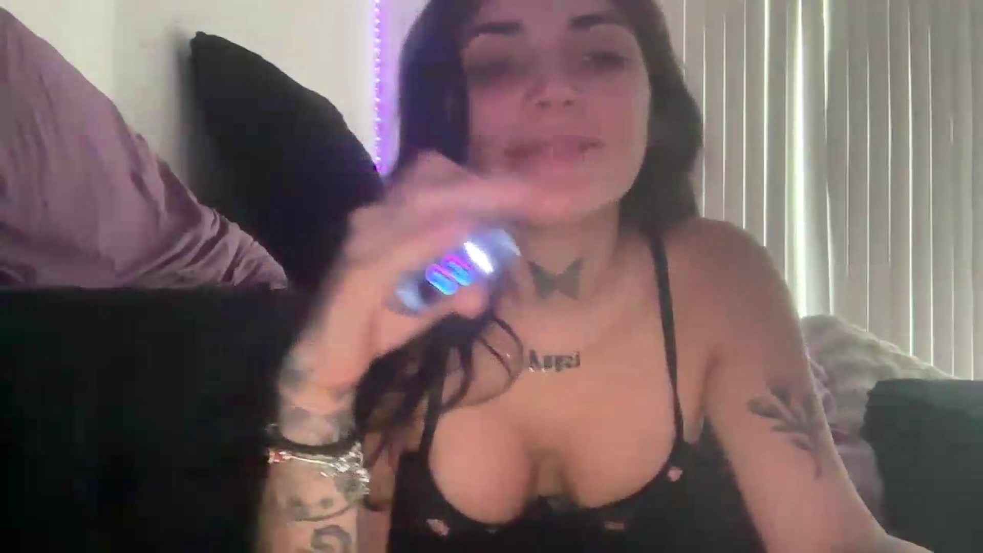 Gallery image thumbnail from lolalovezzxo's myfreecams stream on, 07/28/2026, 15:16 image 6 of 20