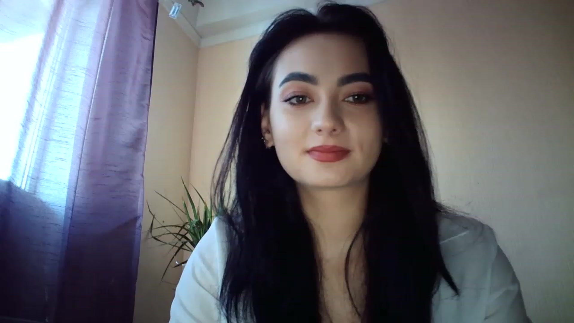 Gallery image thumbnail from lolly_hollyy's myfreecams stream on, 12/01/2022, 11:38 image 16 of 20
