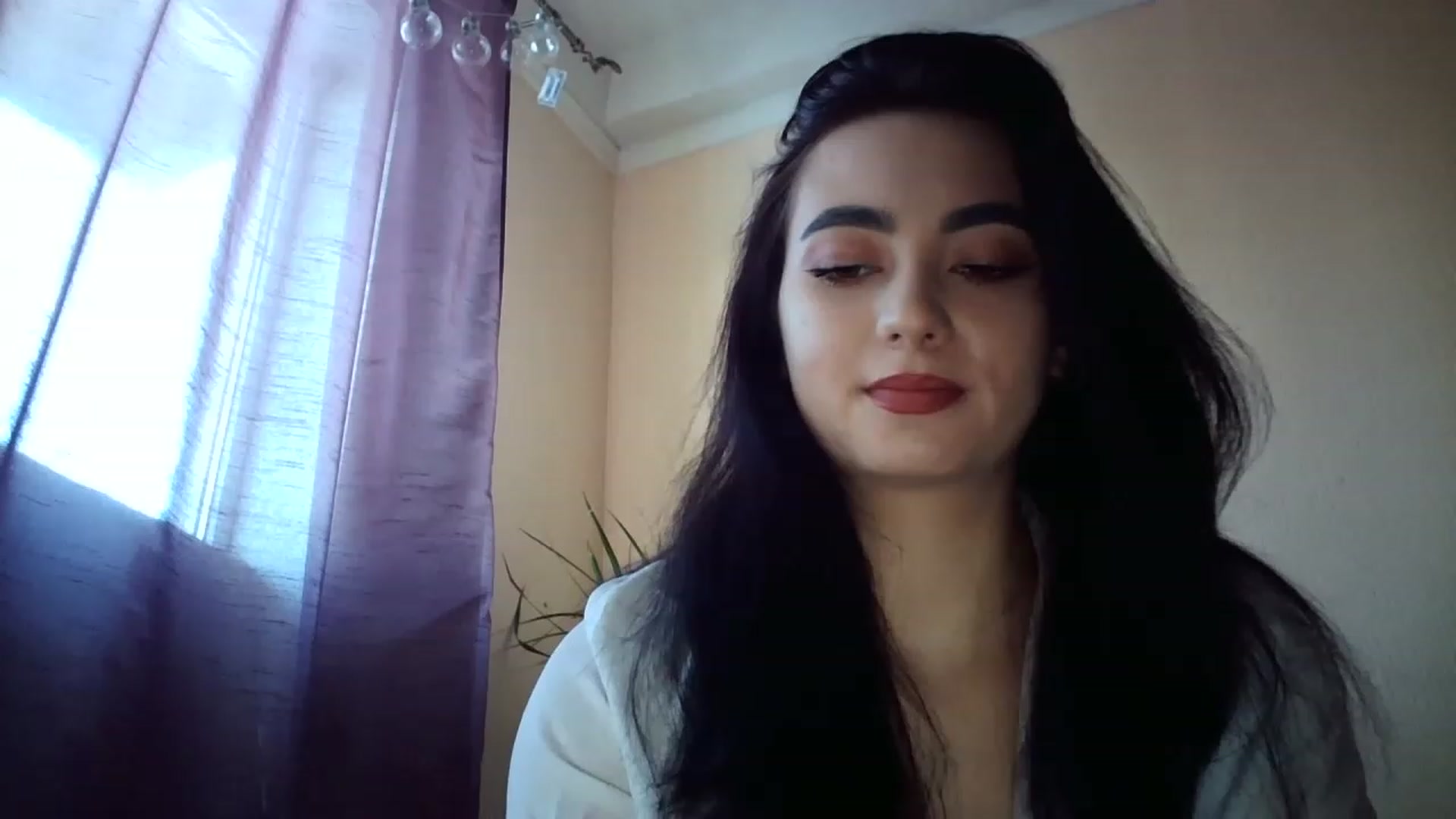 Gallery image thumbnail from lolly_hollyy's myfreecams stream on, 12/01/2022, 11:38 image 2 of 20