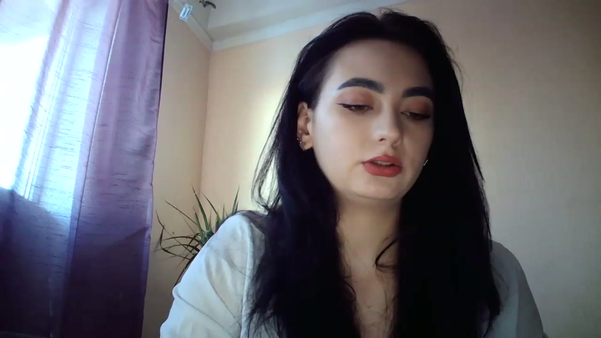 Gallery image thumbnail from lolly_hollyy's myfreecams stream on, 12/01/2022, 11:38 image 13 of 20