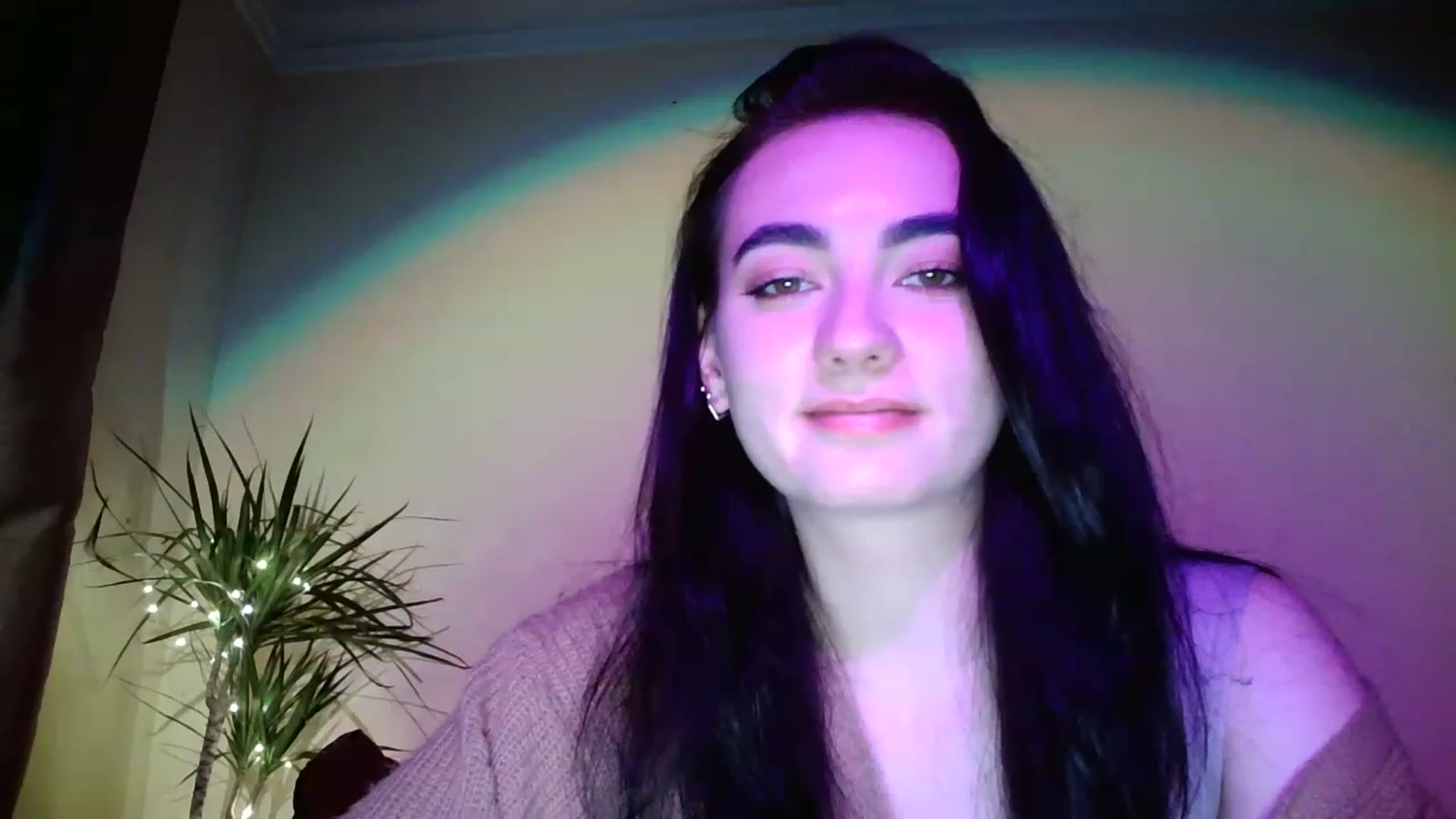 Gallery image thumbnail from lolly_hollyy's myfreecams stream on, 12/01/2022, 16:18 image 9 of 20