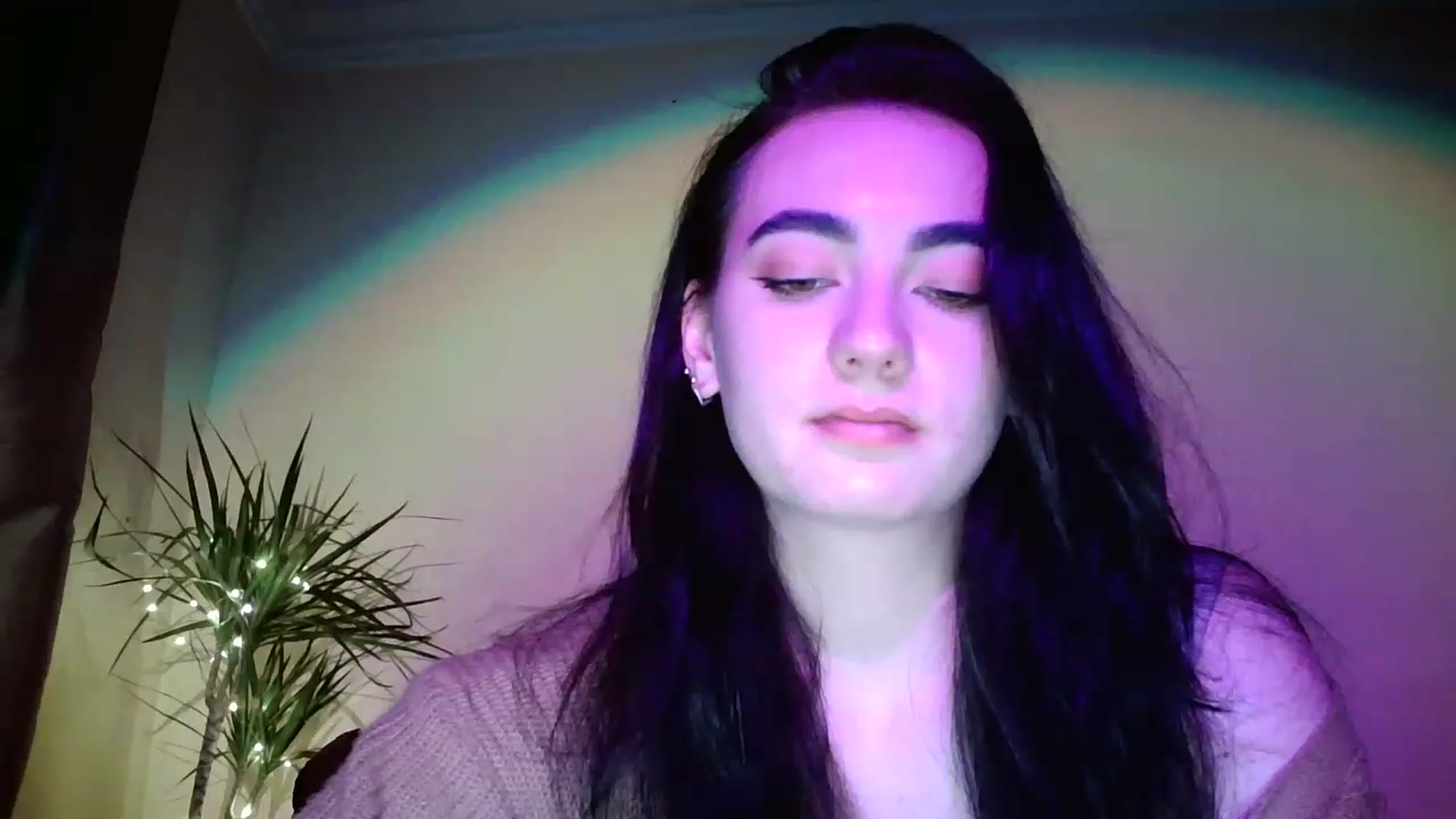 Gallery image thumbnail from lolly_hollyy's myfreecams stream on, 12/01/2022, 16:18 image 5 of 20