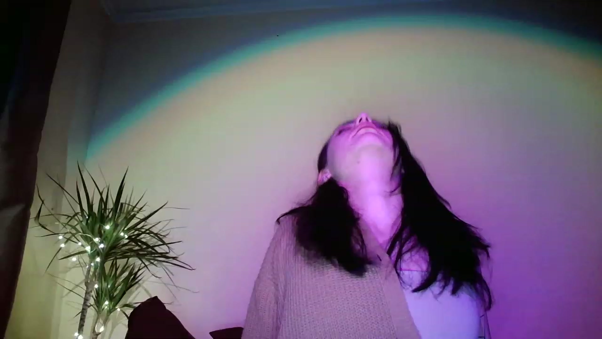 Gallery image thumbnail from lolly_hollyy's myfreecams stream on, 12/01/2022, 16:18 image 18 of 20