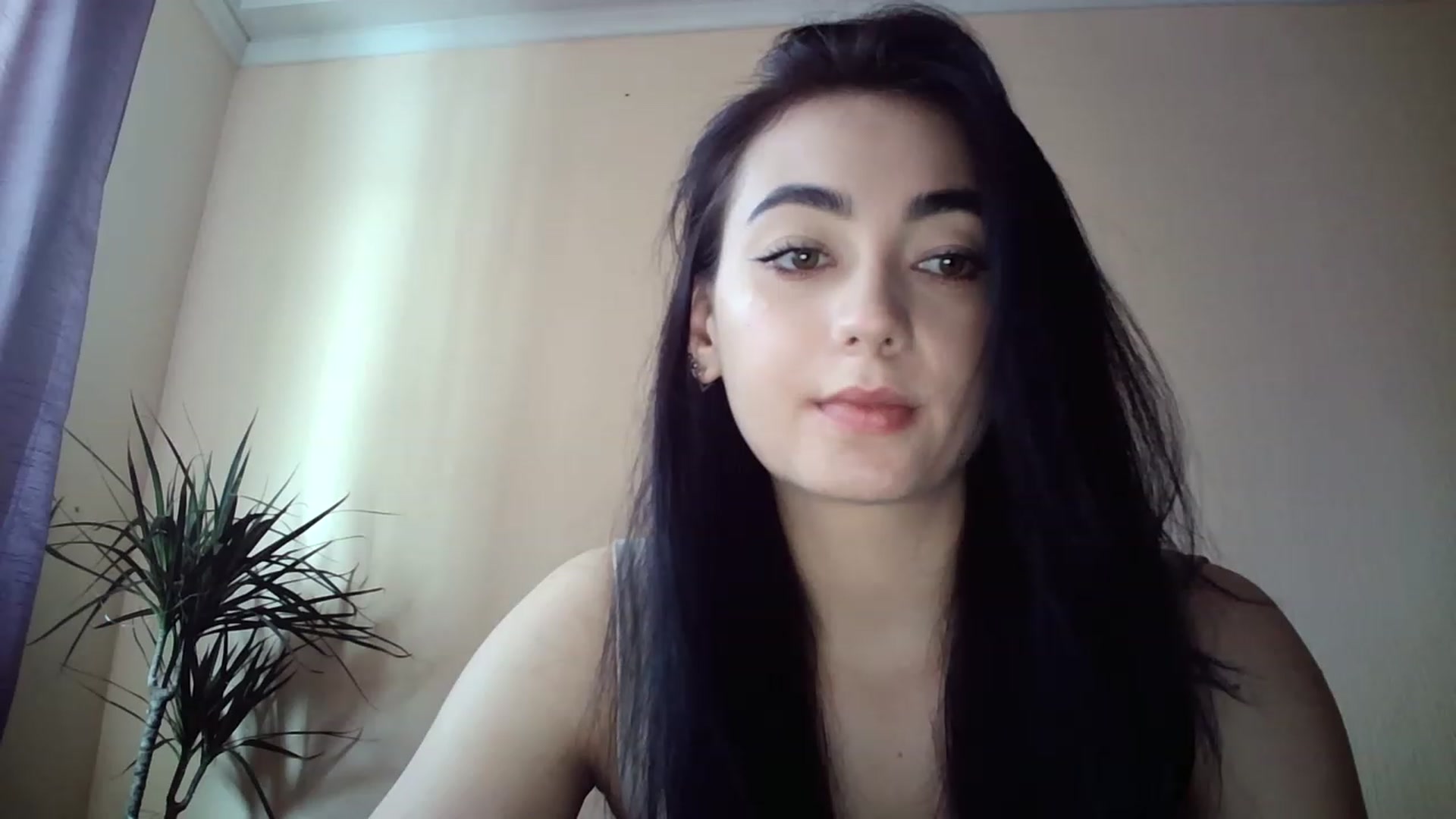 Gallery image thumbnail from lolly_hollyy's myfreecams stream on, 12/02/2022, 09:39 image 14 of 20