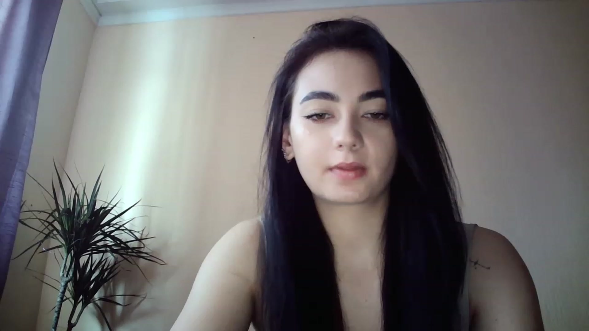 Gallery image thumbnail from lolly_hollyy's myfreecams stream on, 12/02/2022, 09:39 image 20 of 20