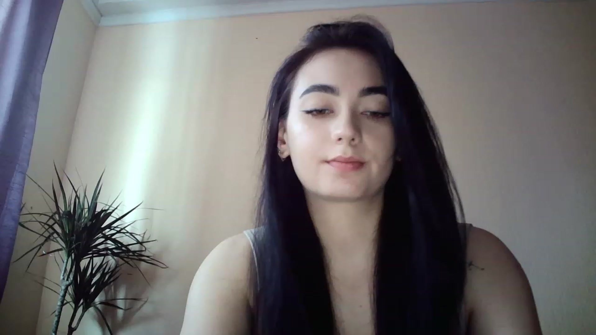 Gallery image thumbnail from lolly_hollyy's myfreecams stream on, 12/02/2022, 09:39 image 17 of 20