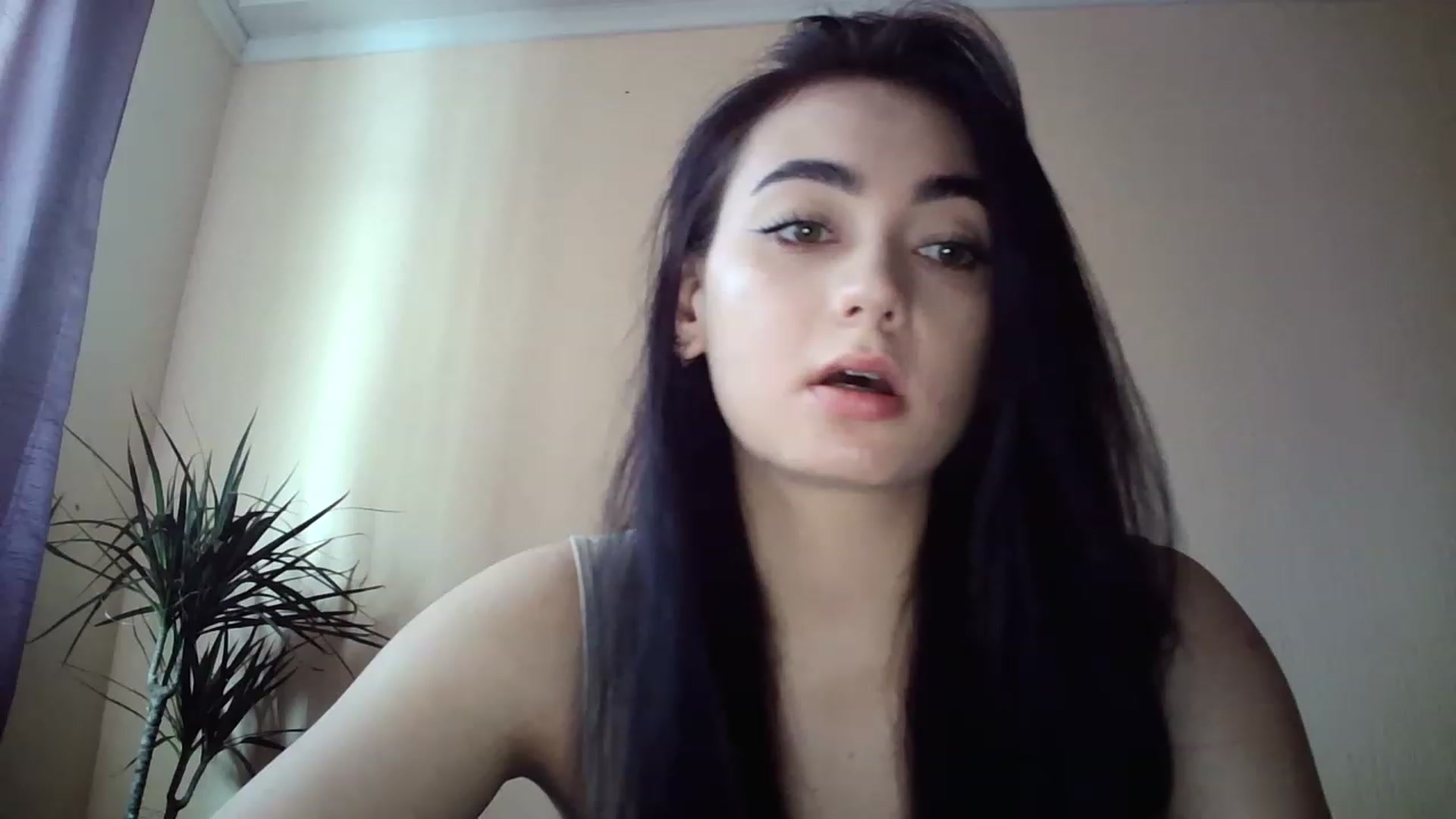 Gallery image thumbnail from lolly_hollyy's myfreecams stream on, 12/02/2022, 09:39 image 15 of 20