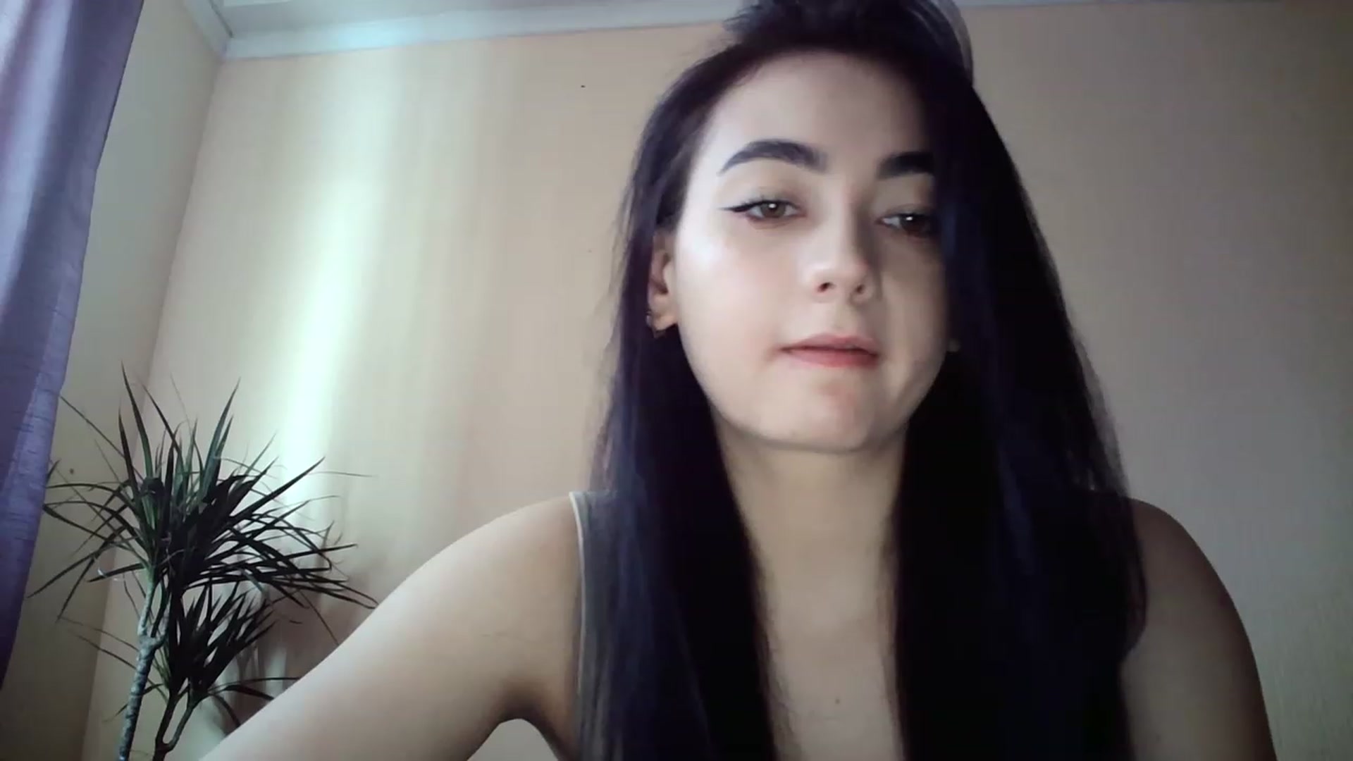 Gallery image thumbnail from lolly_hollyy's myfreecams stream on, 12/02/2022, 09:39 image 16 of 20