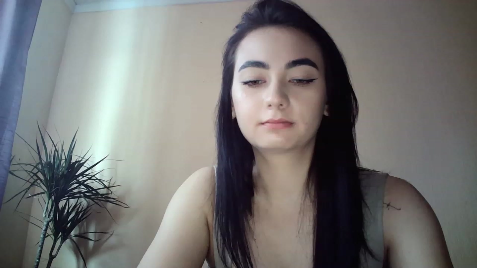 Gallery image thumbnail from lolly_hollyy's myfreecams stream on, 12/02/2022, 10:50 image 7 of 20