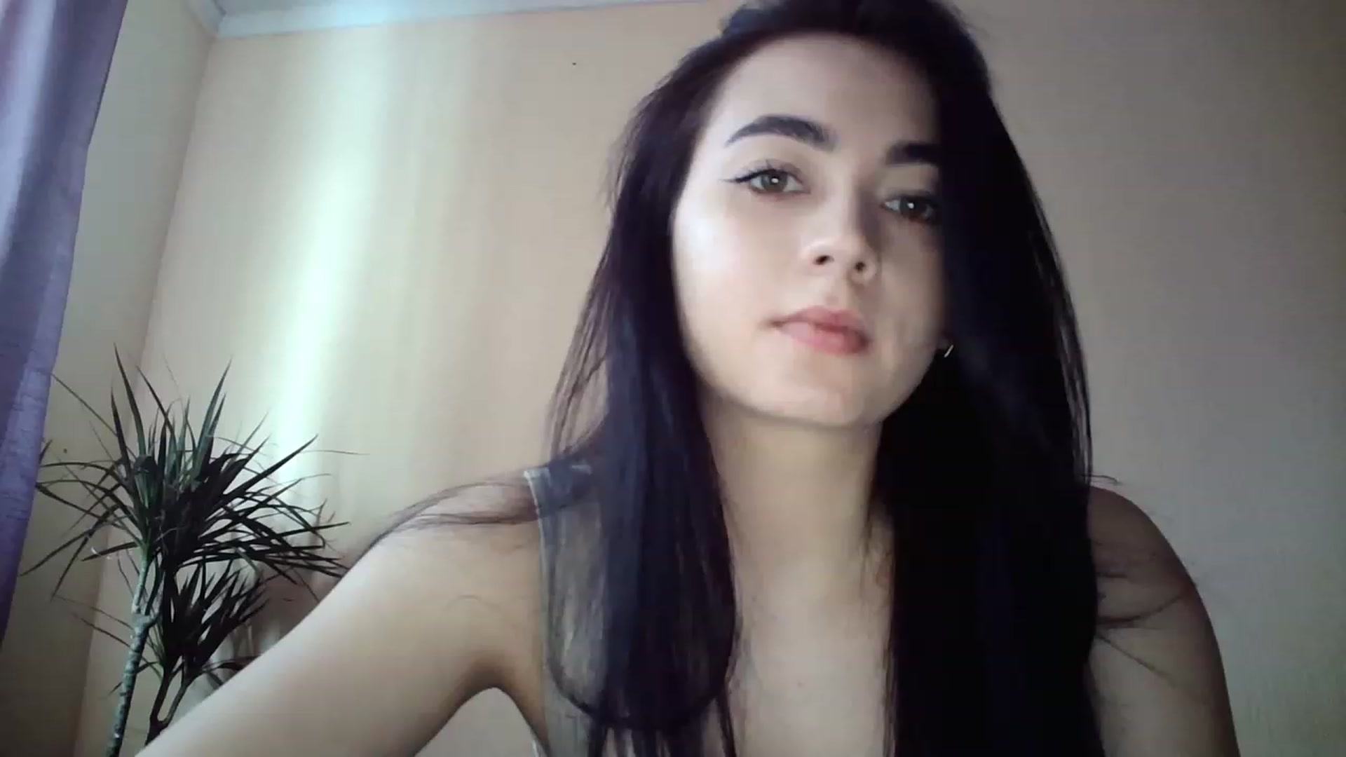 Gallery image thumbnail from lolly_hollyy's myfreecams stream on, 12/02/2022, 10:50 image 8 of 20