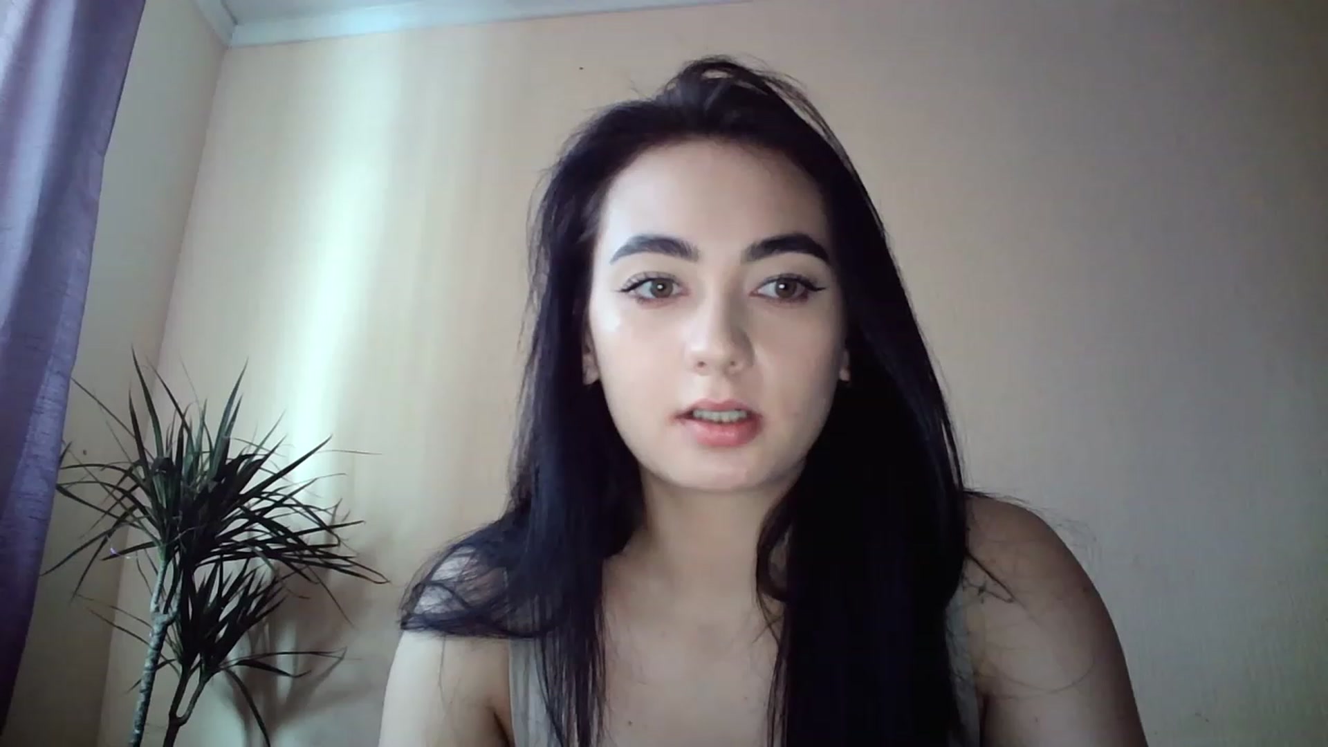 Gallery image thumbnail from lolly_hollyy's myfreecams stream on, 12/02/2022, 10:50 image 13 of 20