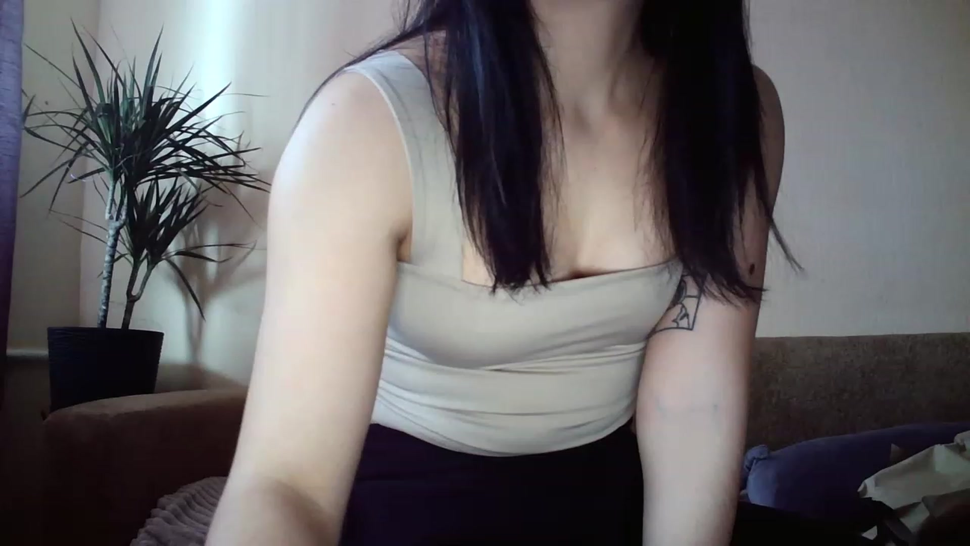 Gallery image thumbnail from lolly_hollyy's myfreecams stream on, 12/02/2022, 10:50 image 20 of 20
