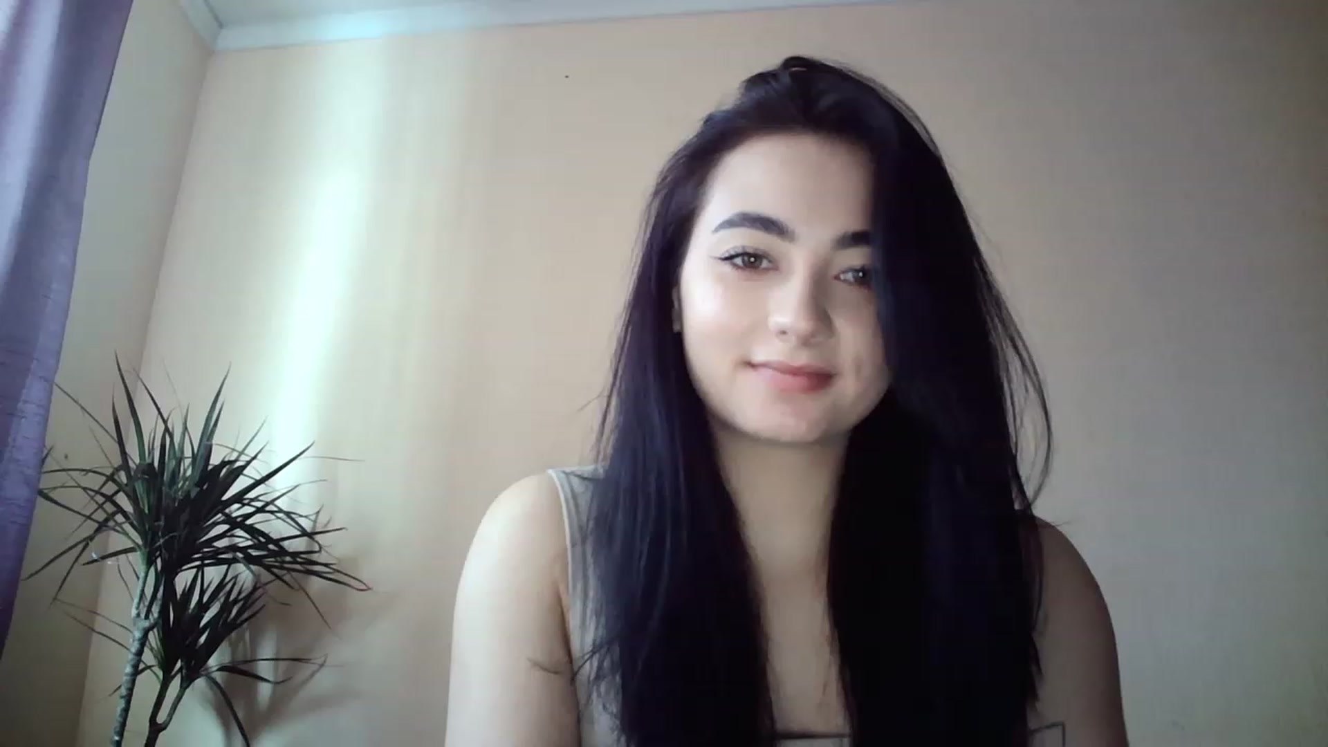 Gallery image thumbnail from lolly_hollyy's myfreecams stream on, 12/02/2022, 10:50 image 2 of 20