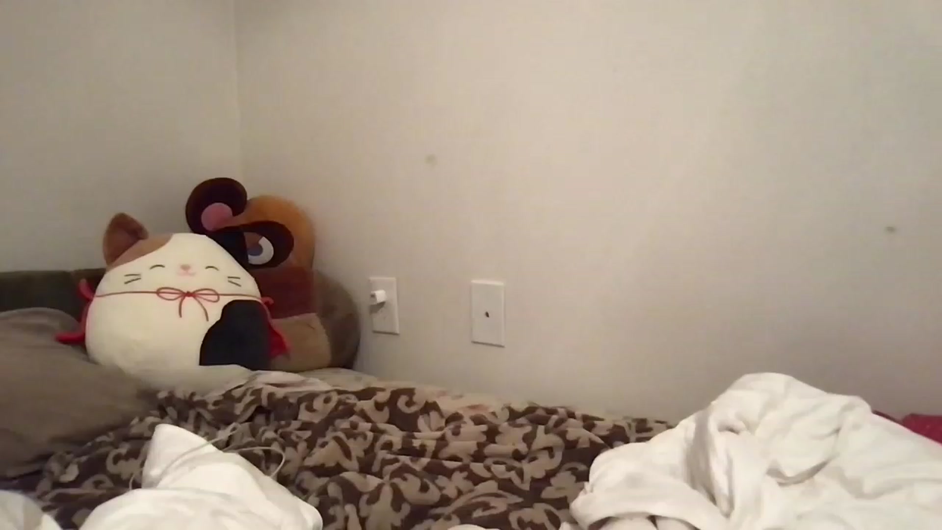 Gallery image thumbnail from lolypopbubble's myfreecams stream on, 12/26/2022, 06:13 image 3 of 20
