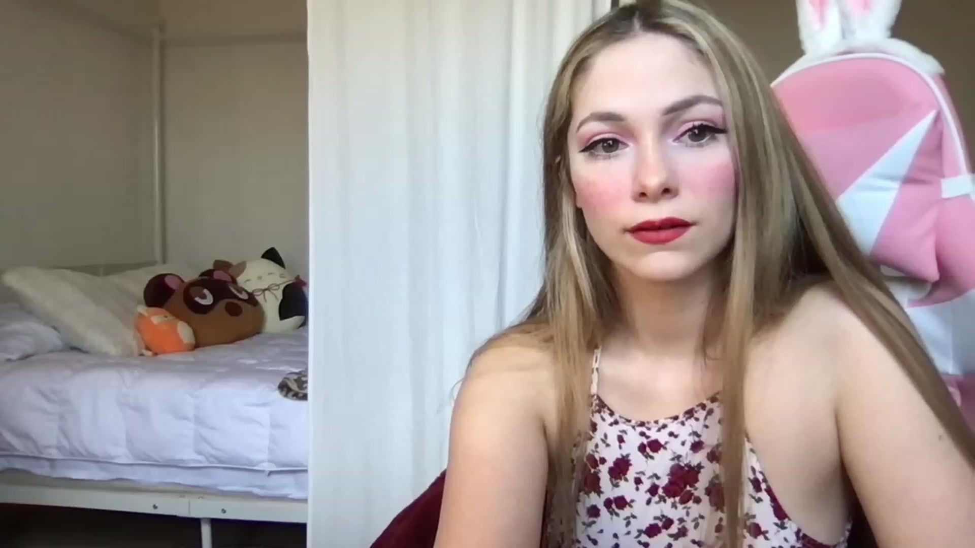 Gallery image thumbnail from lolypopbubble's myfreecams stream on, 02/10/2023, 18:47 image 19 of 20