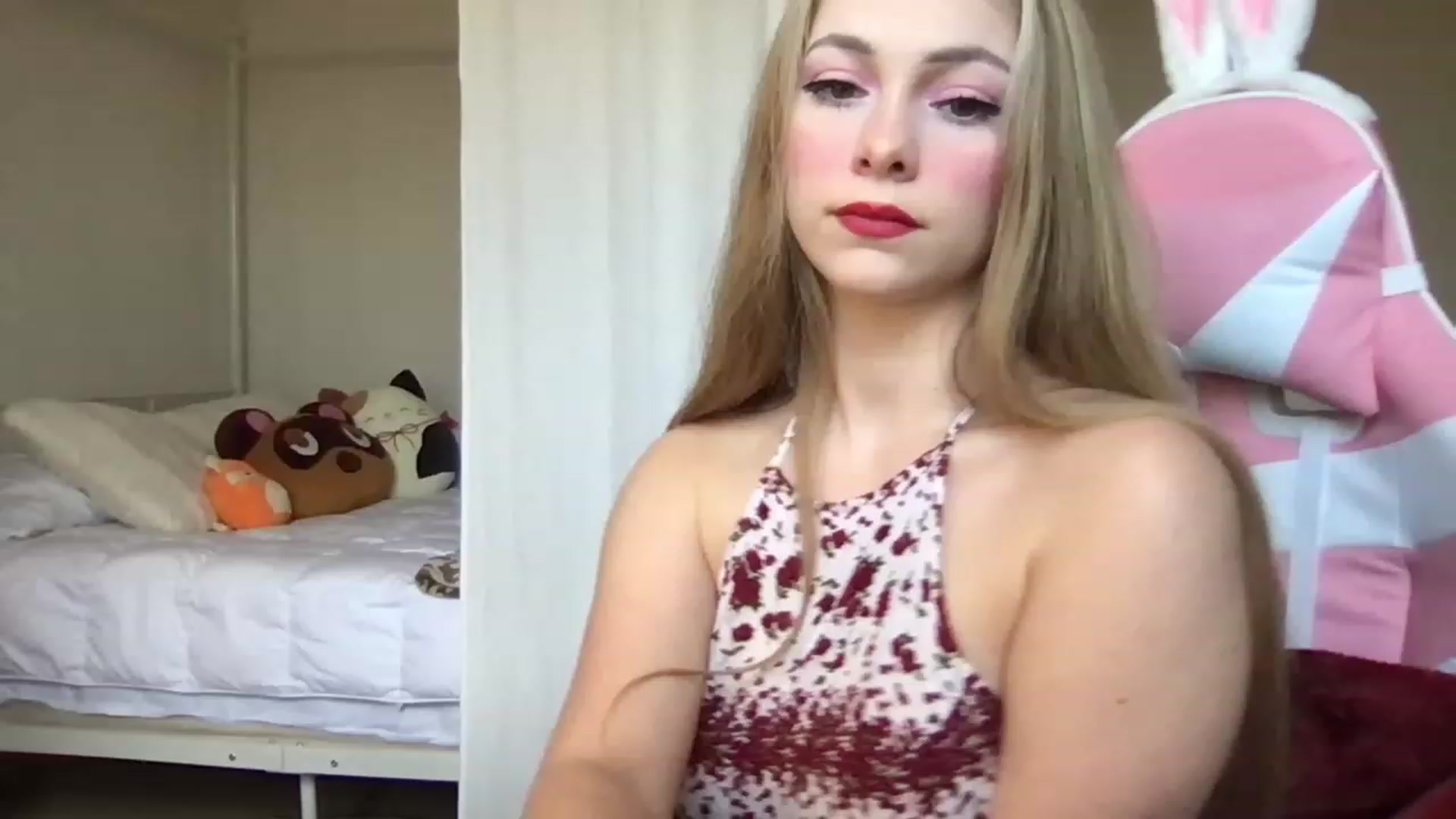 Gallery image thumbnail from lolypopbubble's myfreecams stream on, 02/10/2023, 18:47 image 15 of 20
