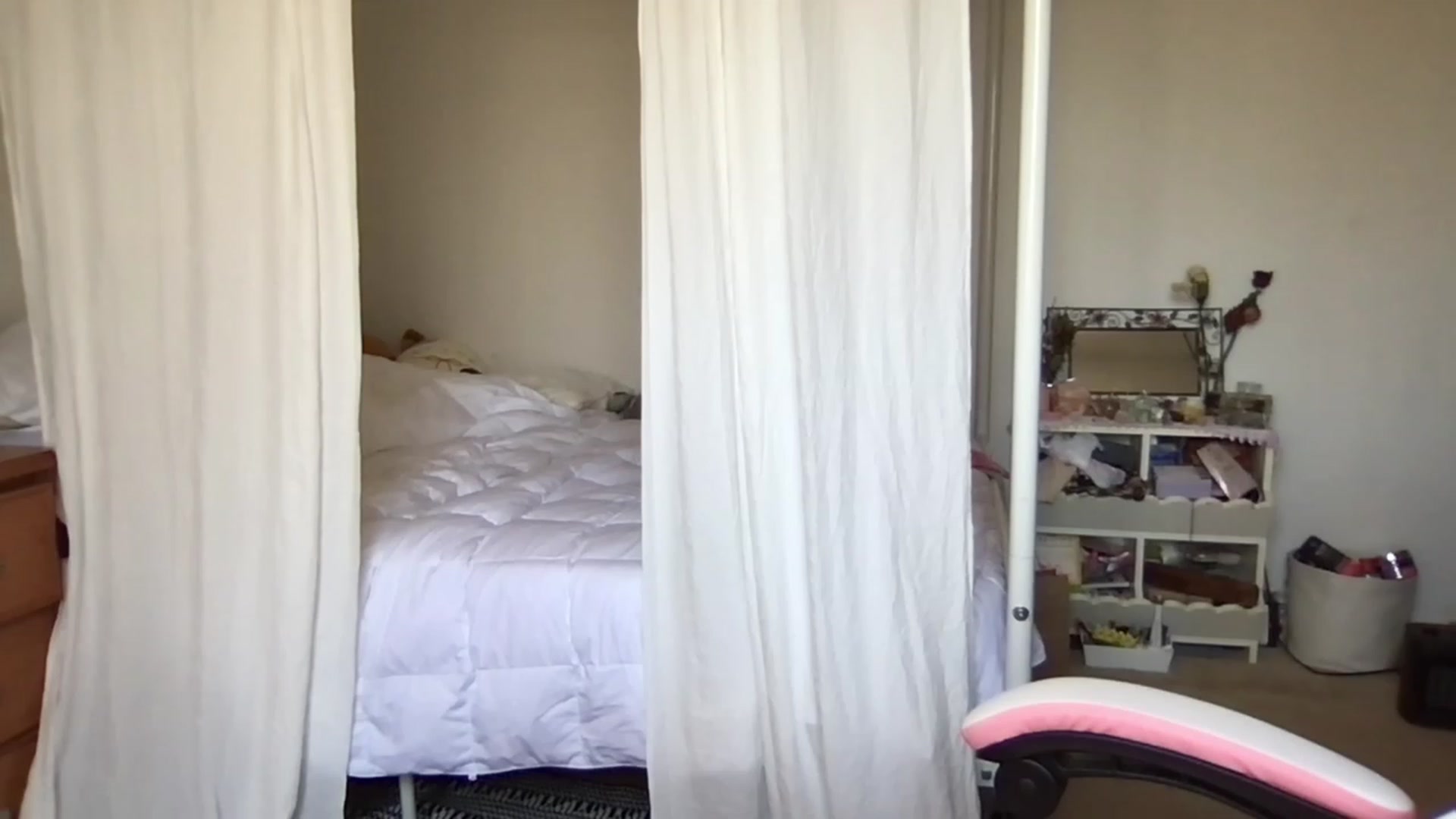 Gallery image thumbnail from lolypopbubble's myfreecams stream on, 02/14/2023, 18:49 image 16 of 20