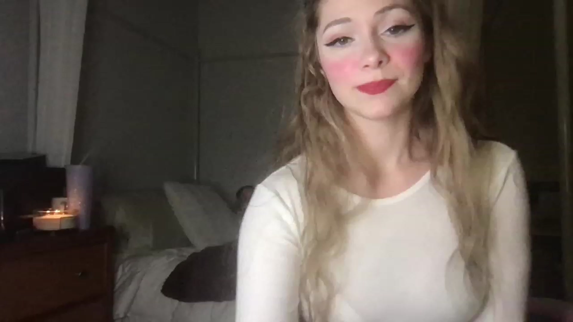 Gallery image thumbnail from lolypopbubble's myfreecams stream on, 02/26/2023, 24:56 image 9 of 20
