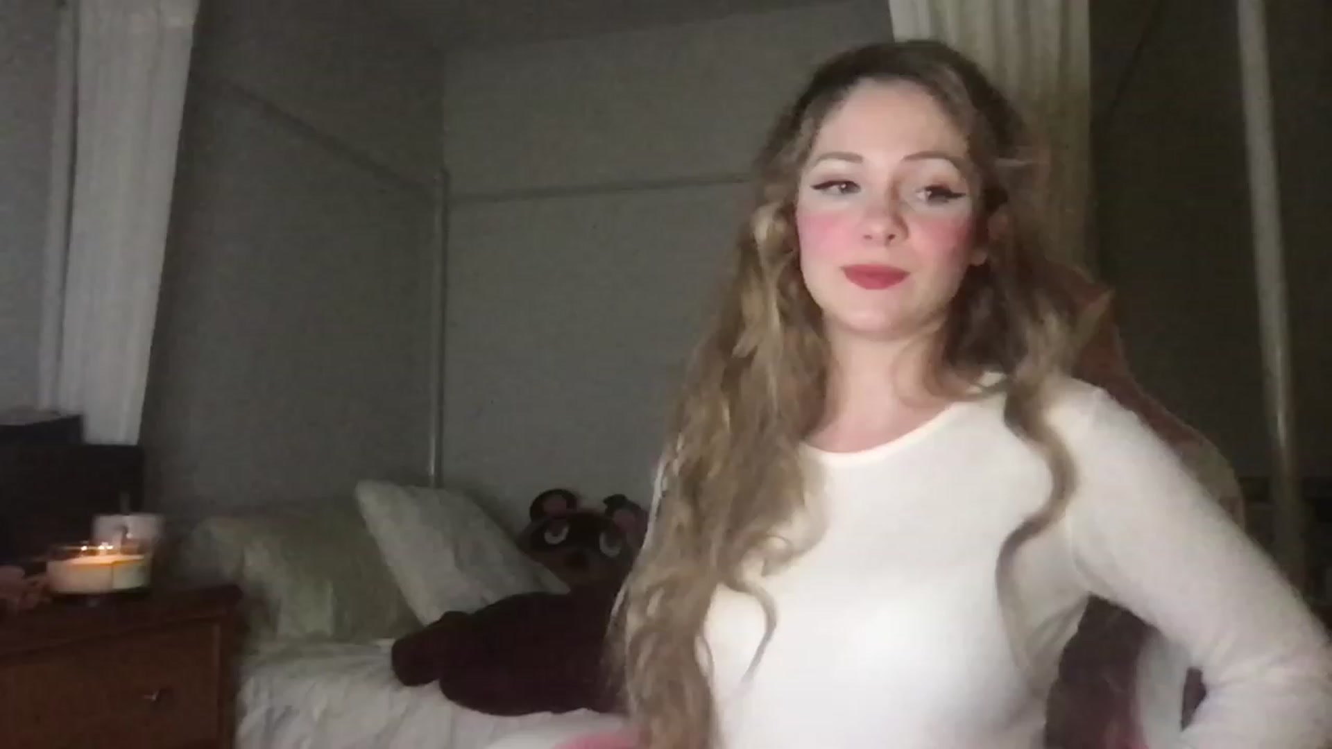 Gallery image thumbnail from lolypopbubble's myfreecams stream on, 02/26/2023, 03:51 image 3 of 20