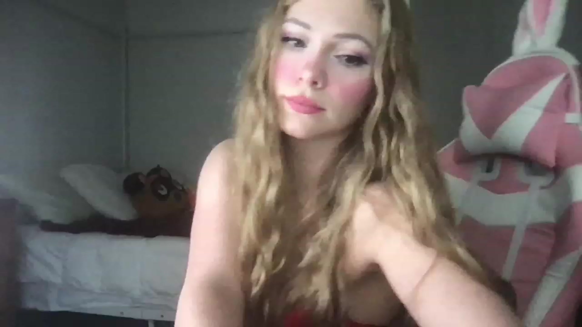 Gallery image thumbnail from lolypopbubble's myfreecams stream on, 02/27/2023, 19:30 image 7 of 20