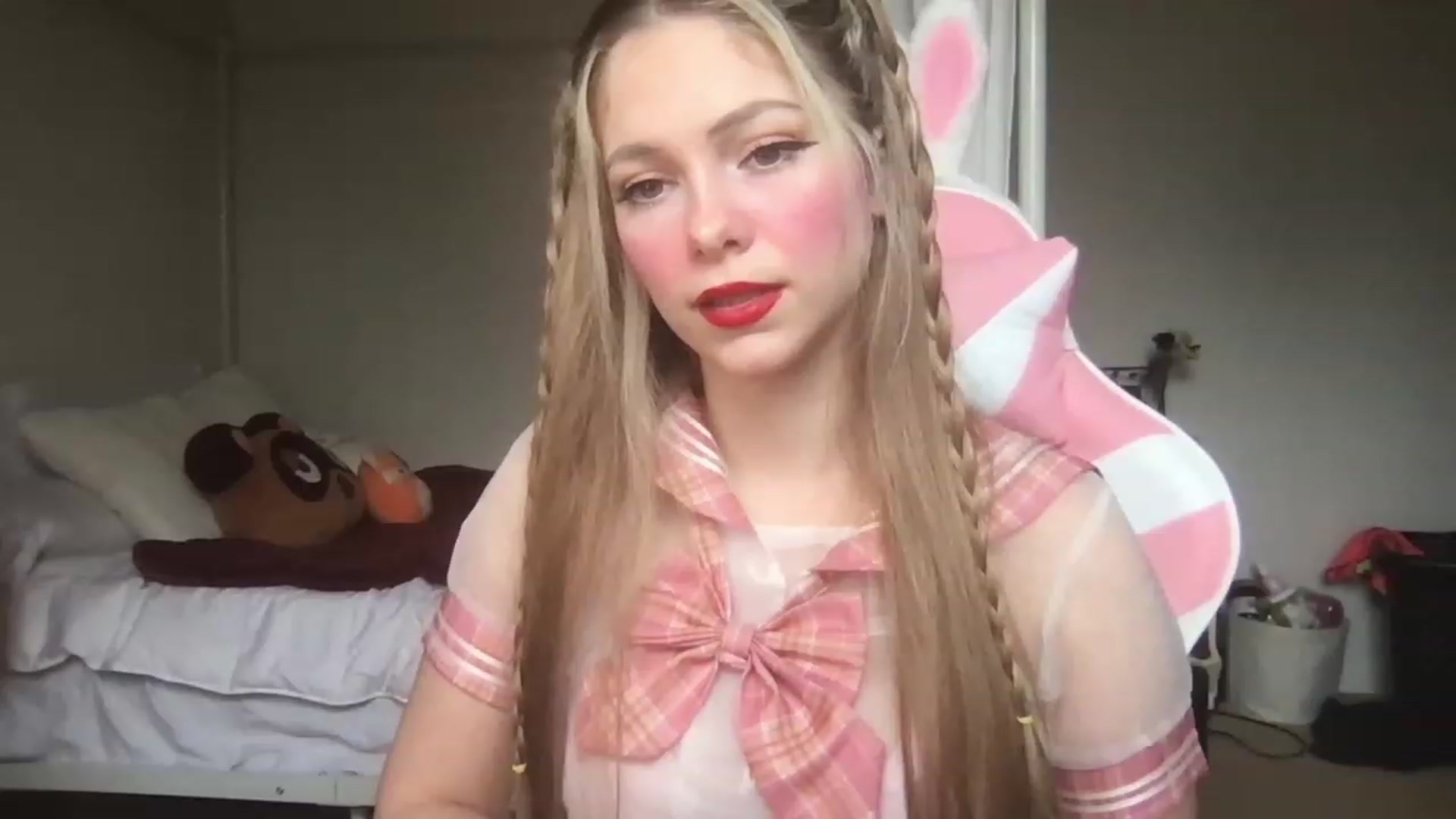 Gallery image thumbnail from lolypopbubble's myfreecams stream on, 03/02/2023, 14:57 image 14 of 20