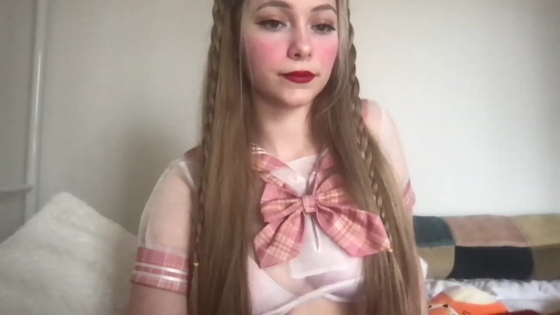 Gallery image thumbnail from lolypopbubble's myfreecams stream on, 03/02/2023, 16:08 image 20 of 20