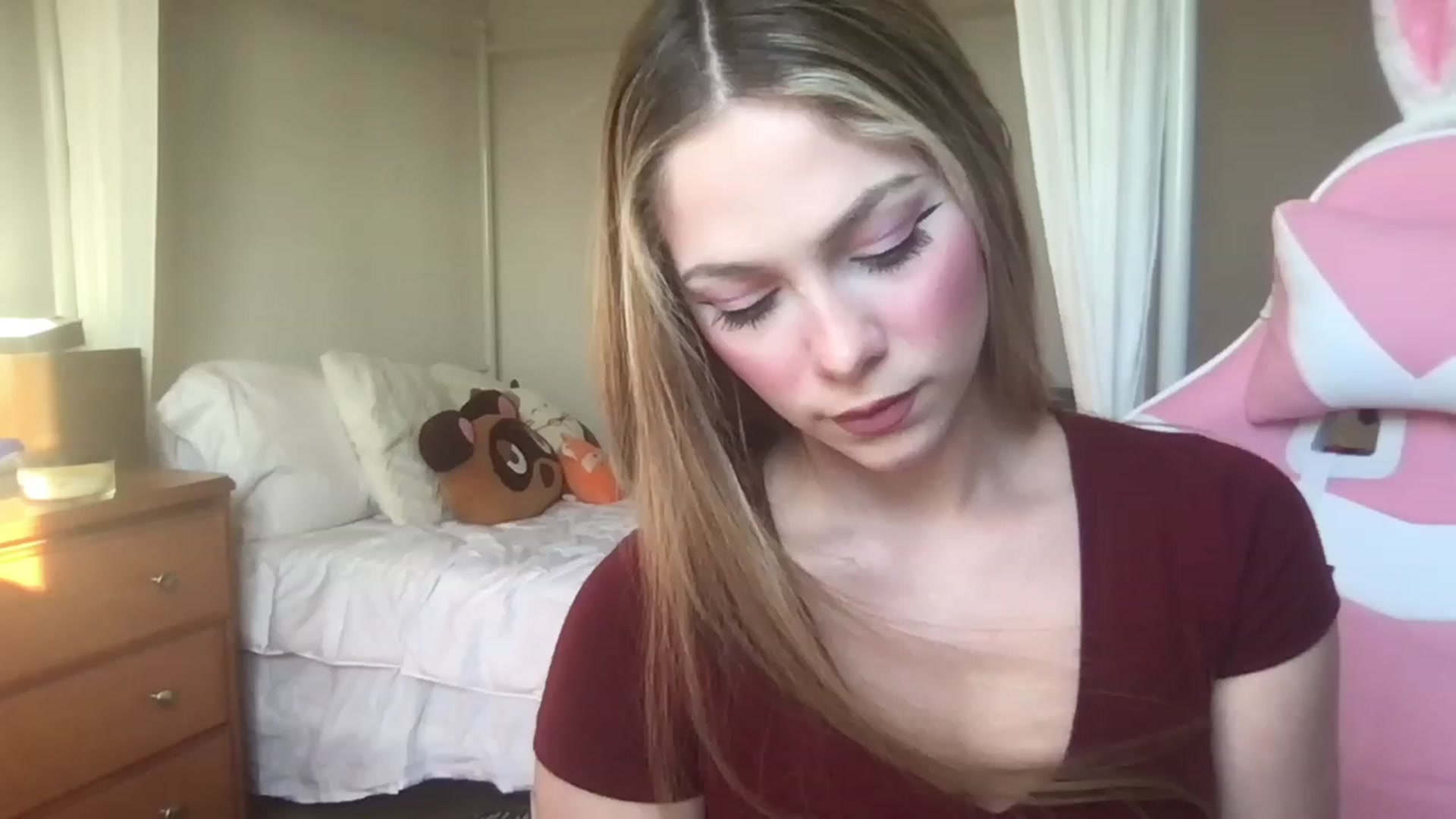 Gallery image thumbnail from lolypopbubble's myfreecams stream on, 03/05/2023, 21:24 image 18 of 20