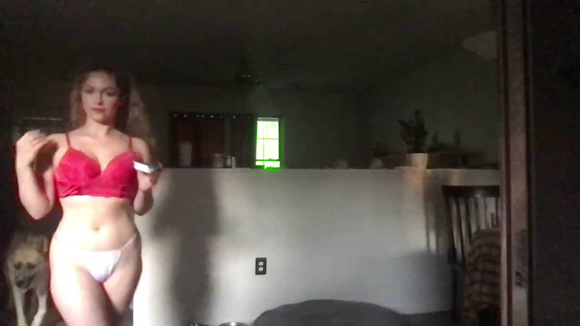 Gallery image thumbnail from lolypopbubble's myfreecams stream on, 05/12/2023, 24:19 image 11 of 20