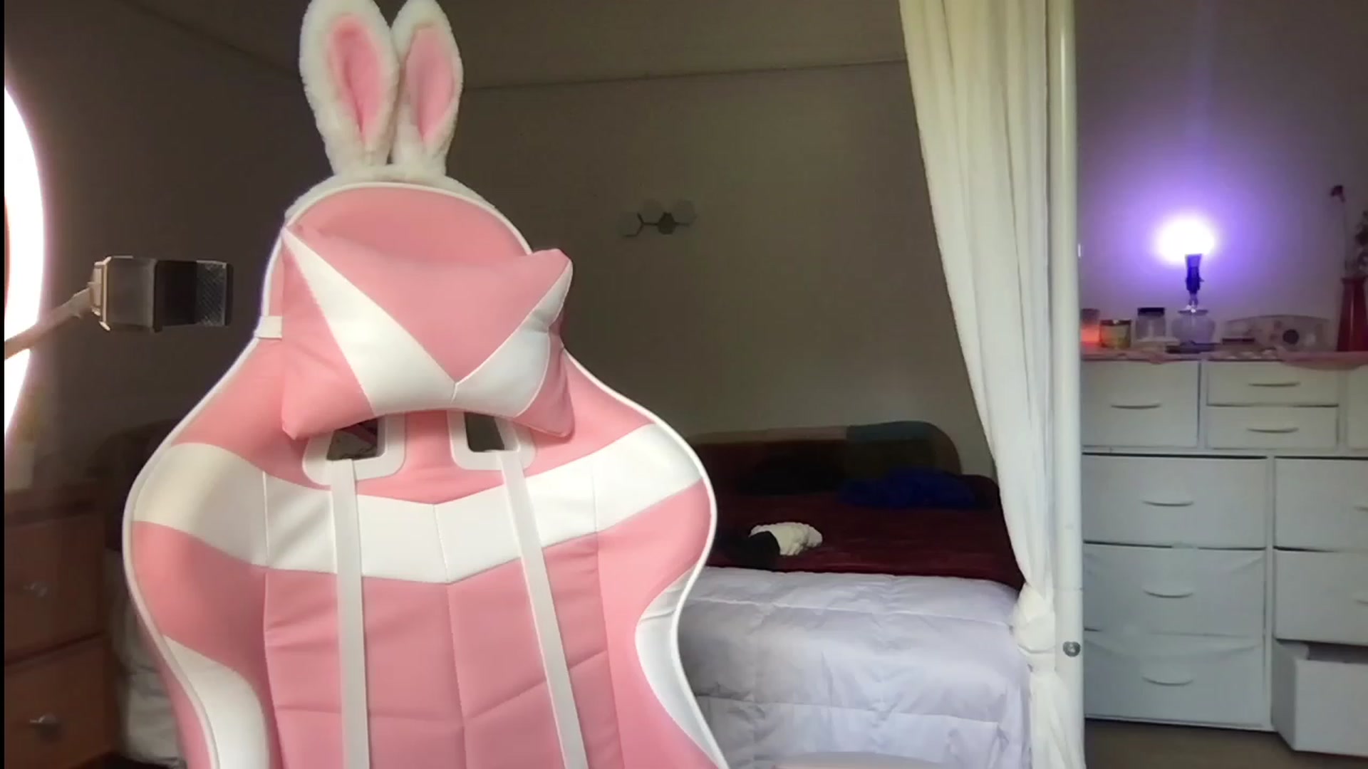 Gallery image thumbnail from lolypopbubble's myfreecams stream on, 07/12/2023, 19:14 image 14 of 20
